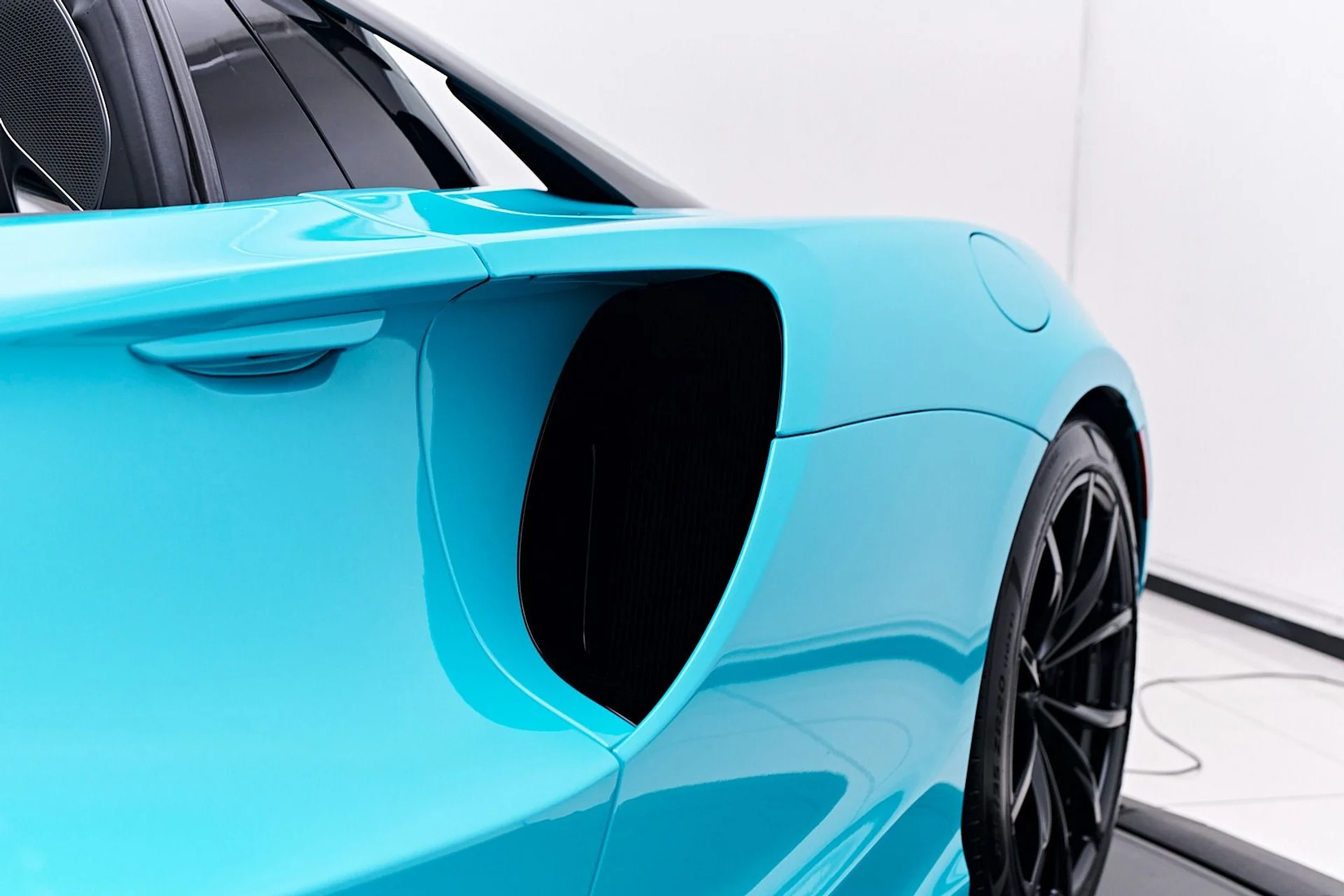 mph033_4177691531_Used_2025_Mc_Laren_Artura_Tech_Lux_1745952984_6723db1372