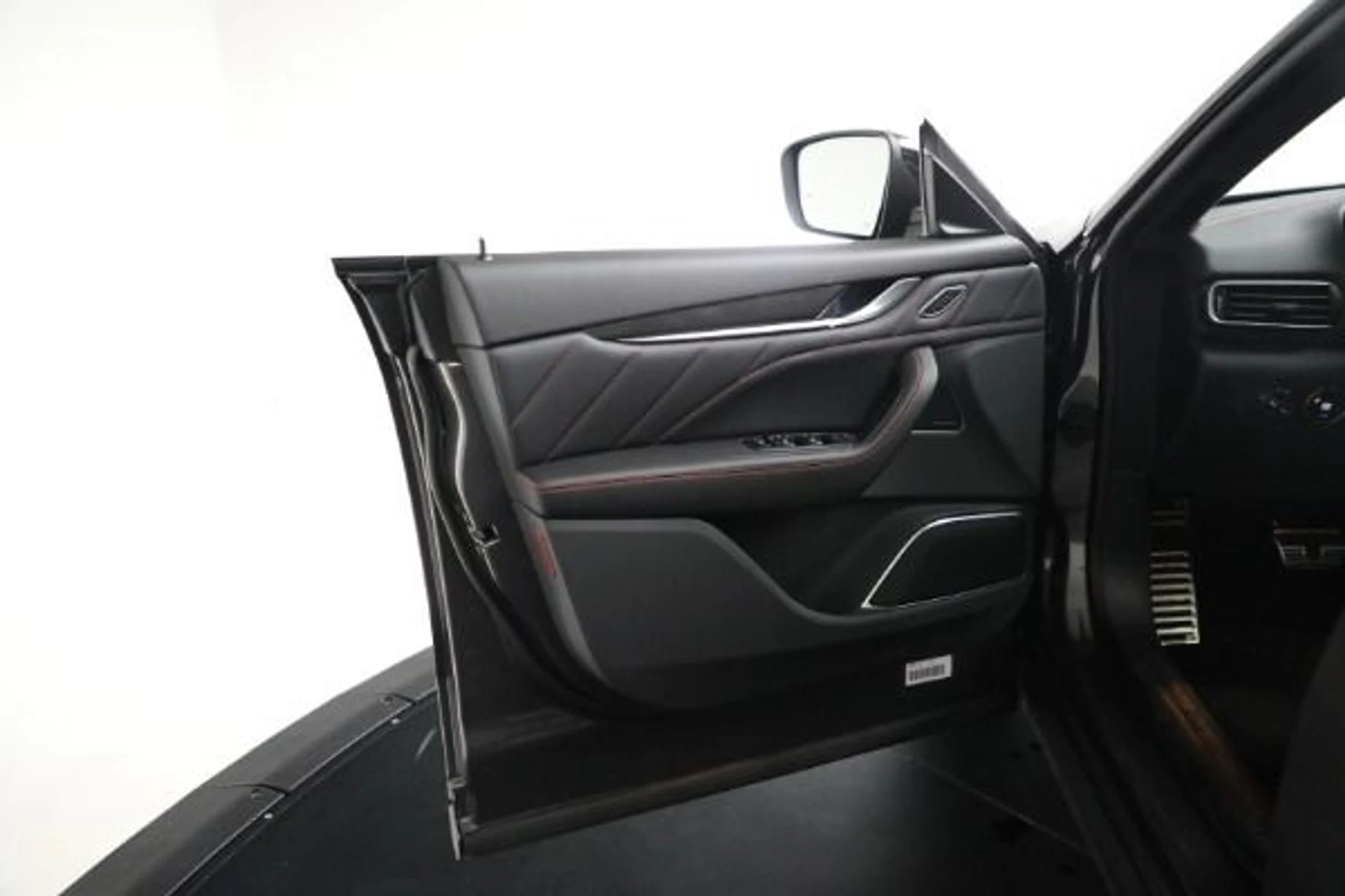 mph033_4195081360_New_2024_Maserati_Levante_Modena_Ultima_9b021e10bf