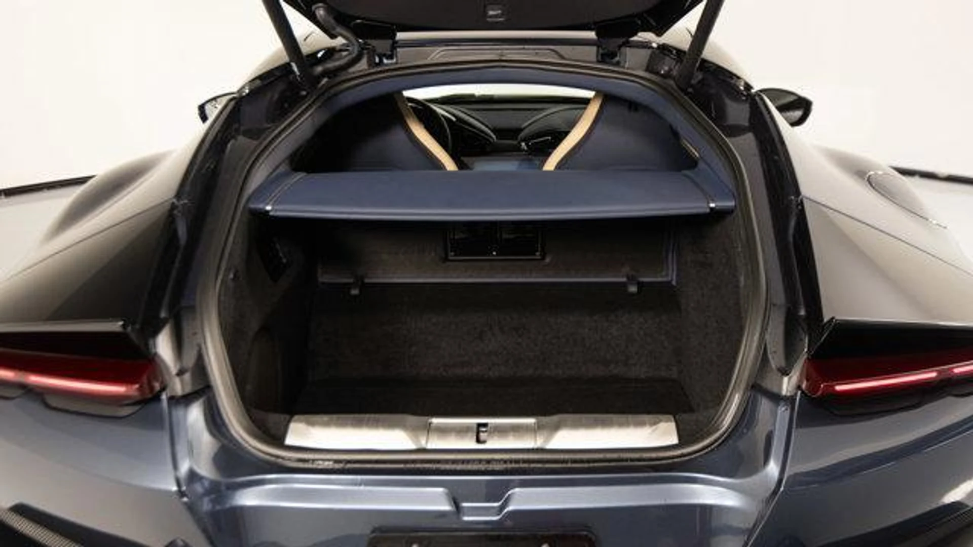 mph033_4210804772_GR_0_Pf_MJ_8_K_VC_Ox_G4_P3_EN_Gb4u_VGE_fd874a8349