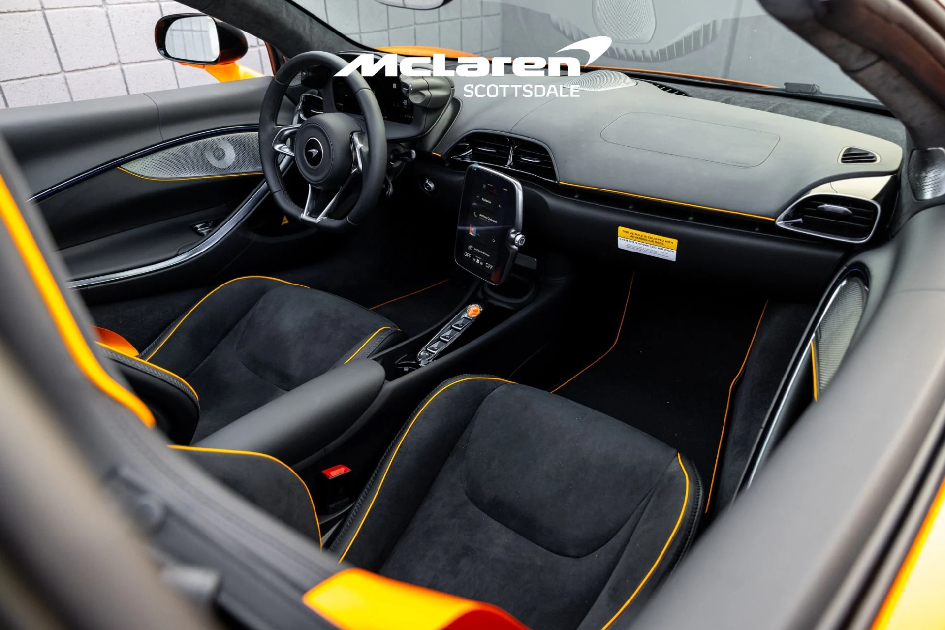 mph033_4217109862_Used_2025_MCLAREN_ARTURA_1724732382_6b6e288ed6