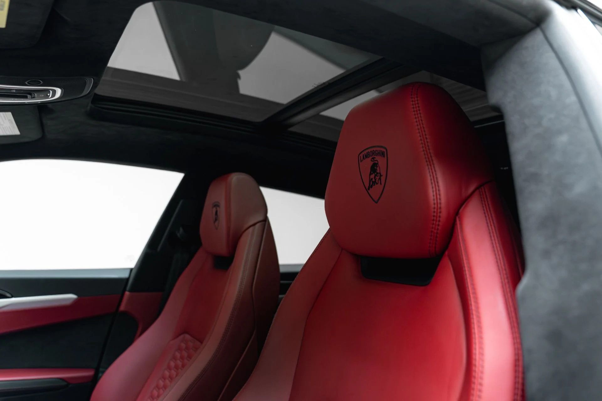 mph033_4221742197_Used_2020_Lamborghini_Urus_1780965479_a60459f427