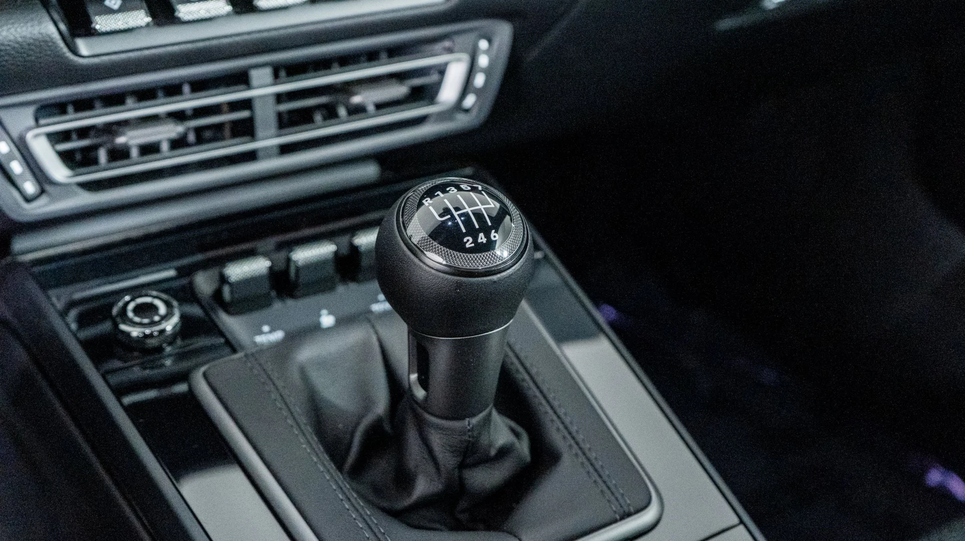 mph033_422381332_content_homenetiol_com_2001243_2130496_0x0_3d6dd27c43094cacab6bab0d050a8ebe_1112c4cf8e