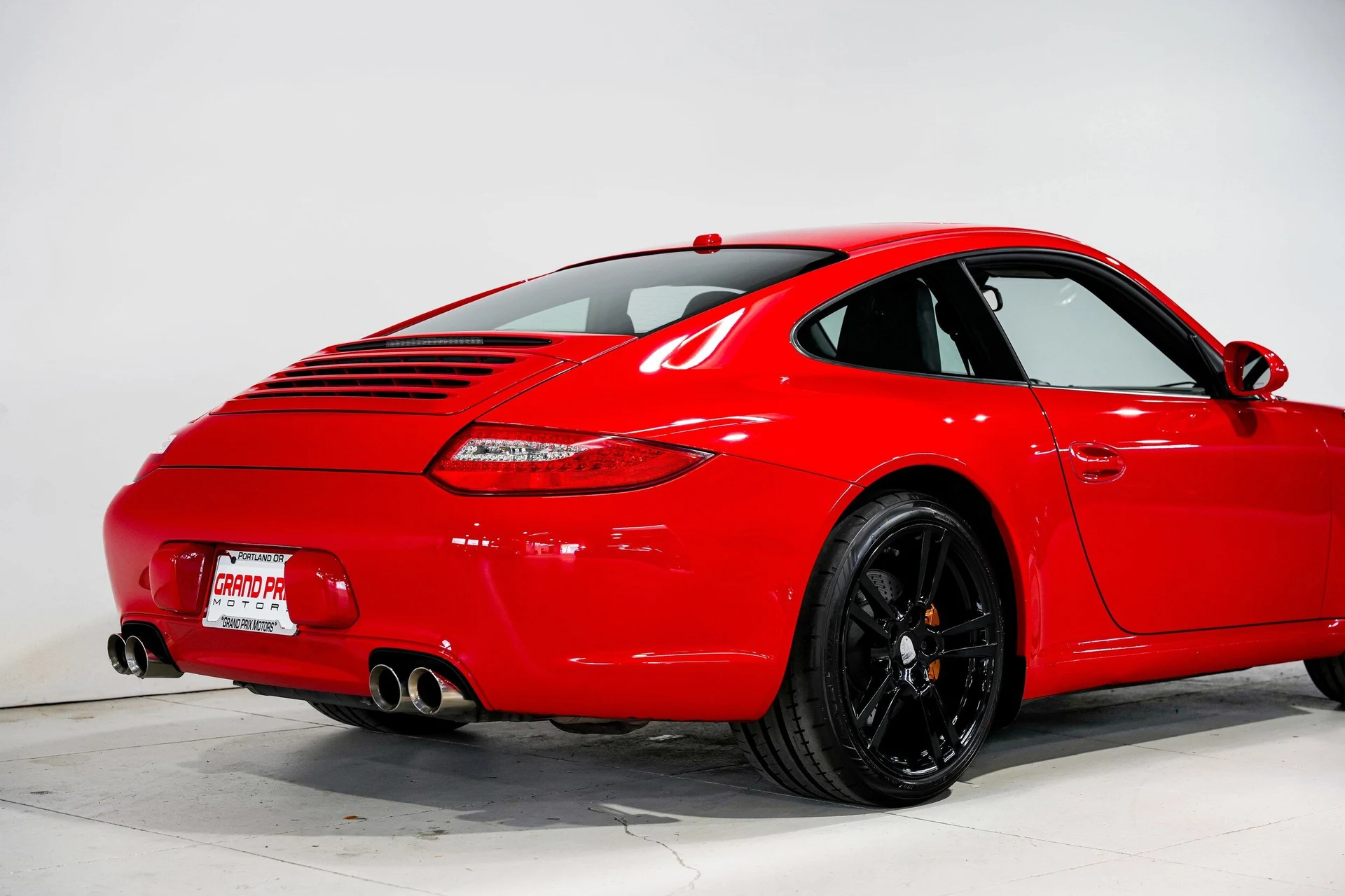 mph033_42239562_54bb68f2bd740a06db689d7200499577x_b7d5376dfc