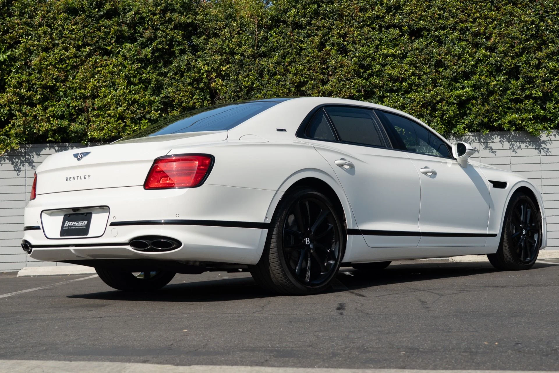 mph033_4224211267_Used_2024_Bentley_Flying_Spur_Edition_8_1757964716_11b8a6e724