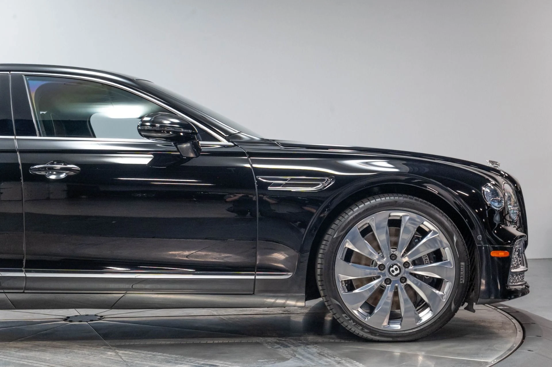 mph033_4226494637_Used_2020_Bentley_Flying_Spur_W12_1785337642_ec3fe27936