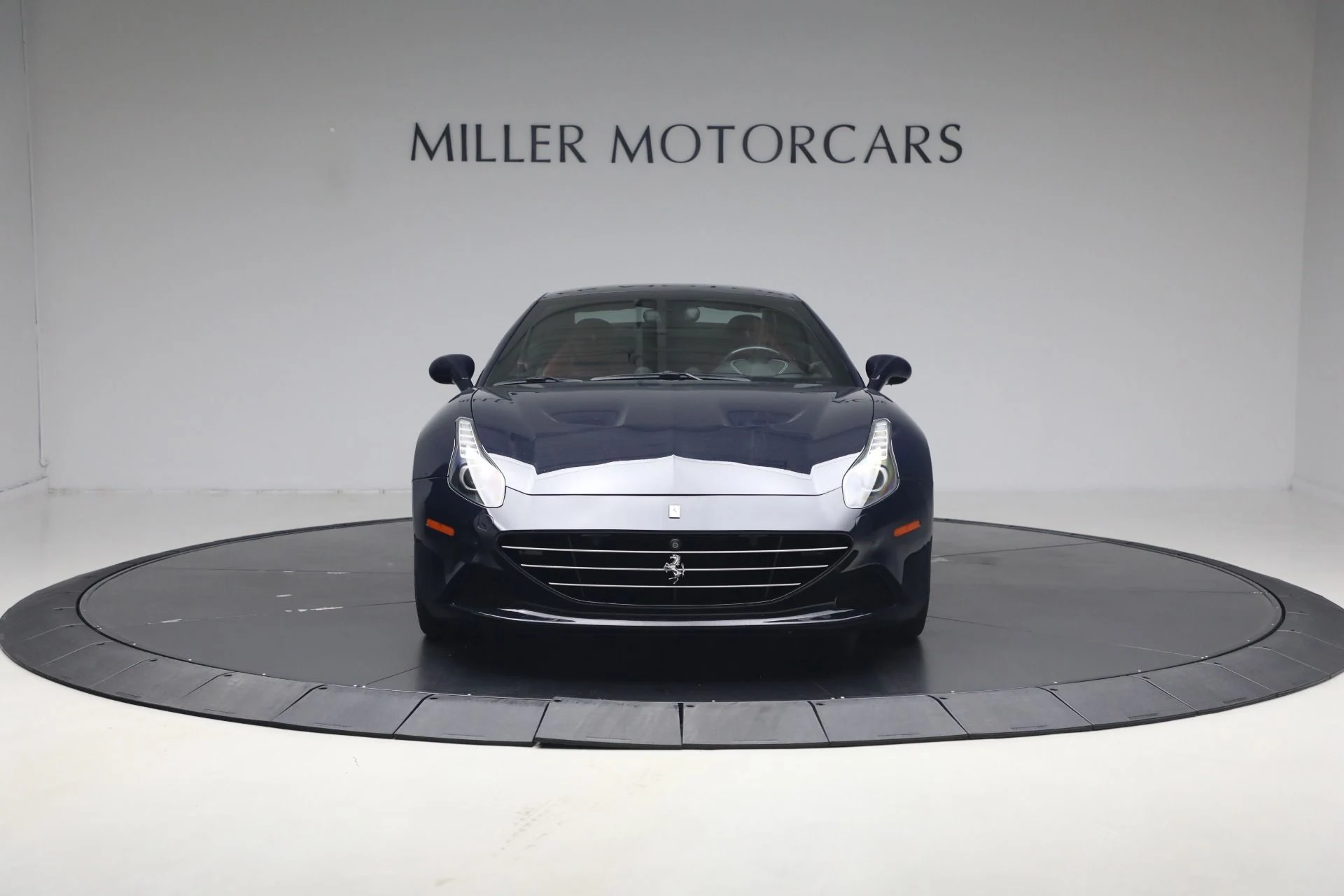 mph033_4237671774_Used_2016_Ferrari_California_T_1779313485_216dbd13be