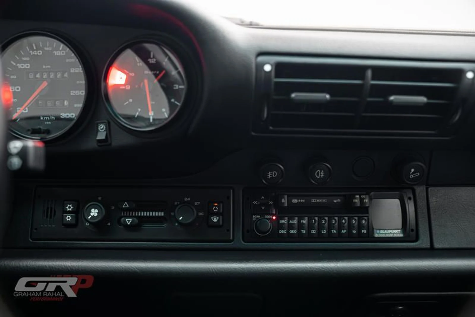 mph033_4248482143_EE_3_BC_871_AD_73_480_F_8_CD_9_E1_B21_DDEB_483_d1ce45f63b