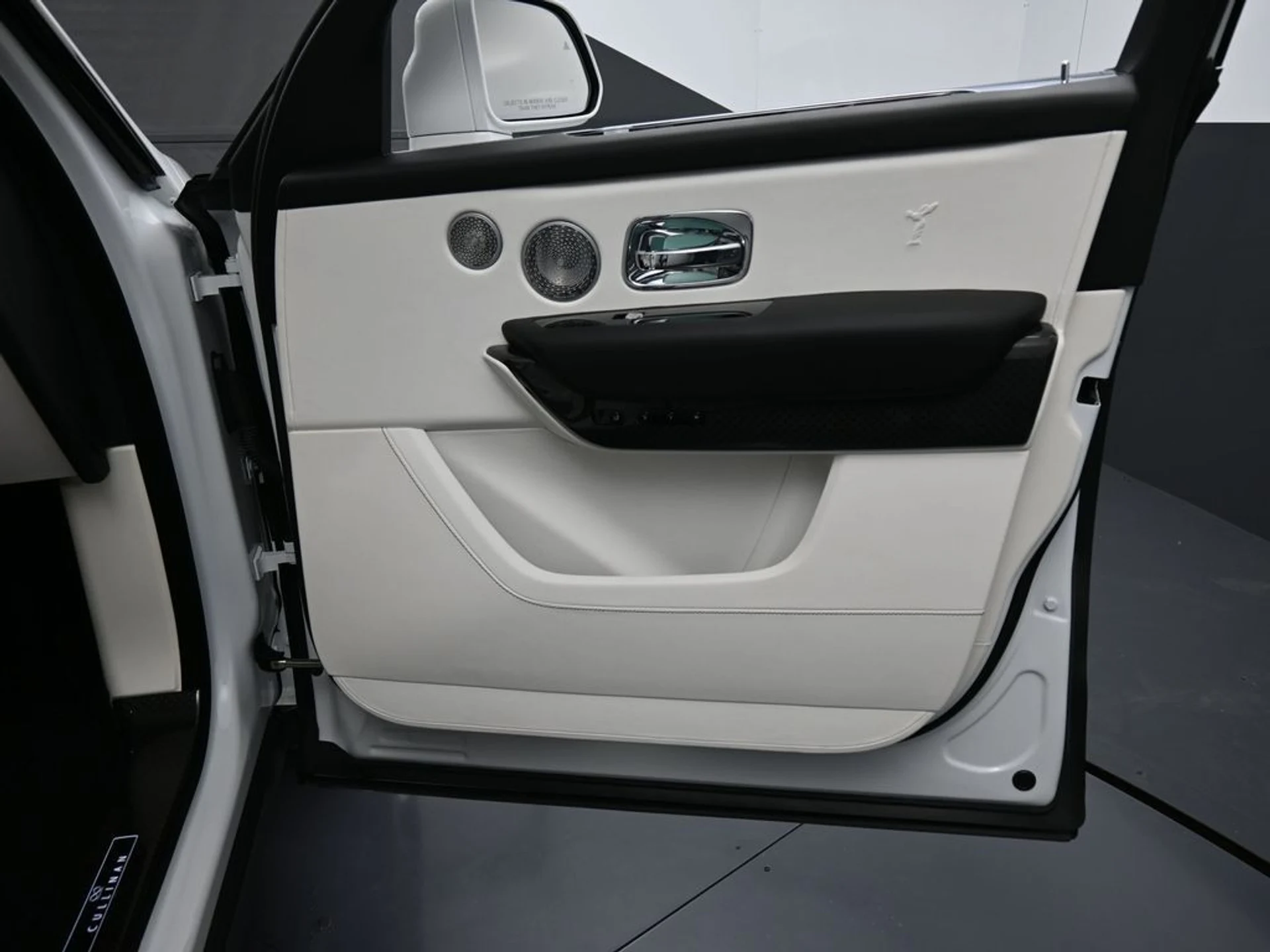 mph033_4256505574_f601744dc8c7e9211236a4a4b2fcd956_89b54a5181