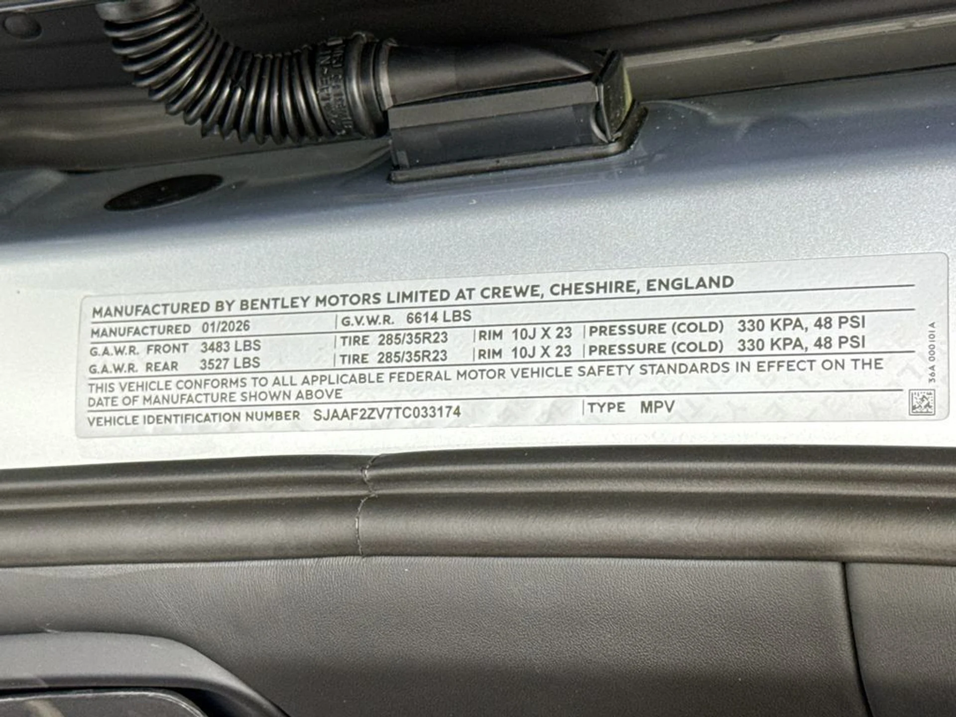 mph033_4266600844_new_2026_bentley_bentayga_8119_23011289_34_1024_32885b6c1b