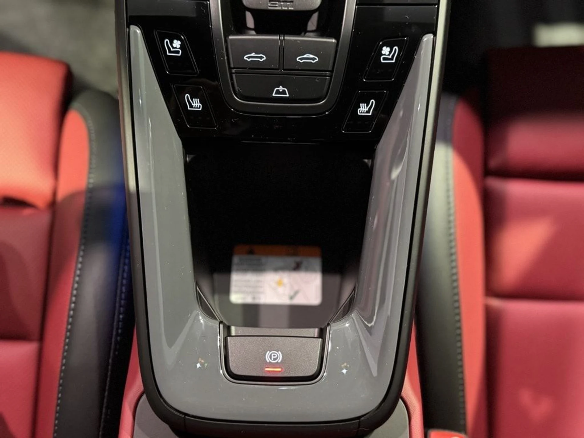 mph033_4270909458_08d0d78a5be43d14651b865bbbe15bb0x_cb56bac9a7