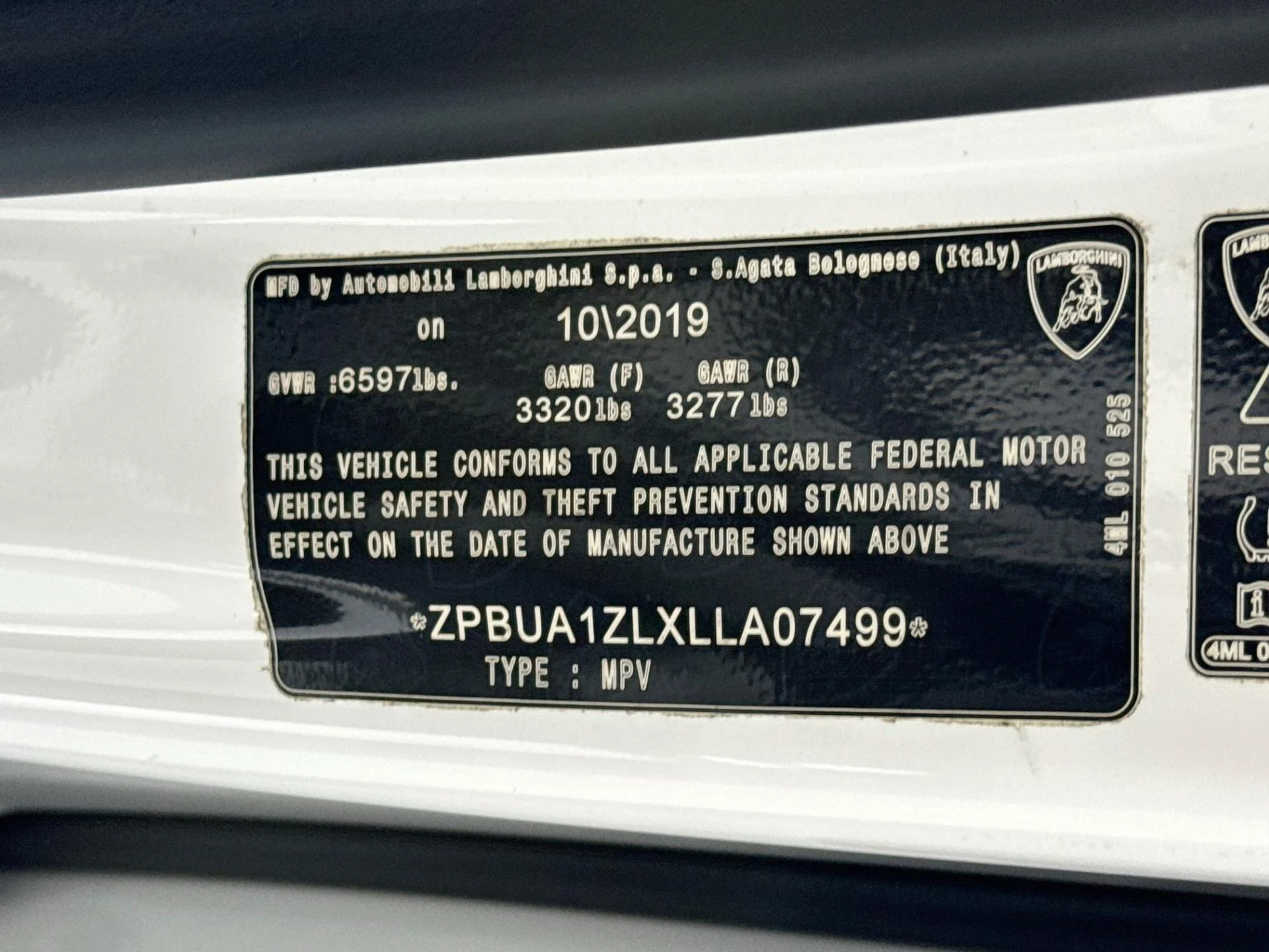 mph033_4276128241_Used_2020_Lamborghini_Urus_1788550618_3def72c48e