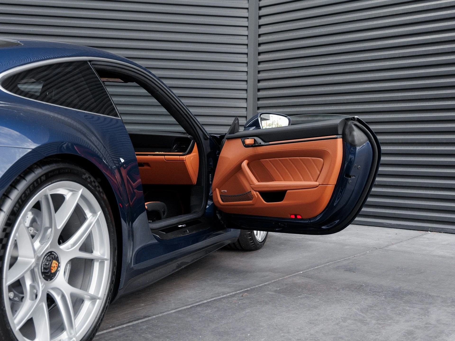 mph033_4281341895_34_be36471144