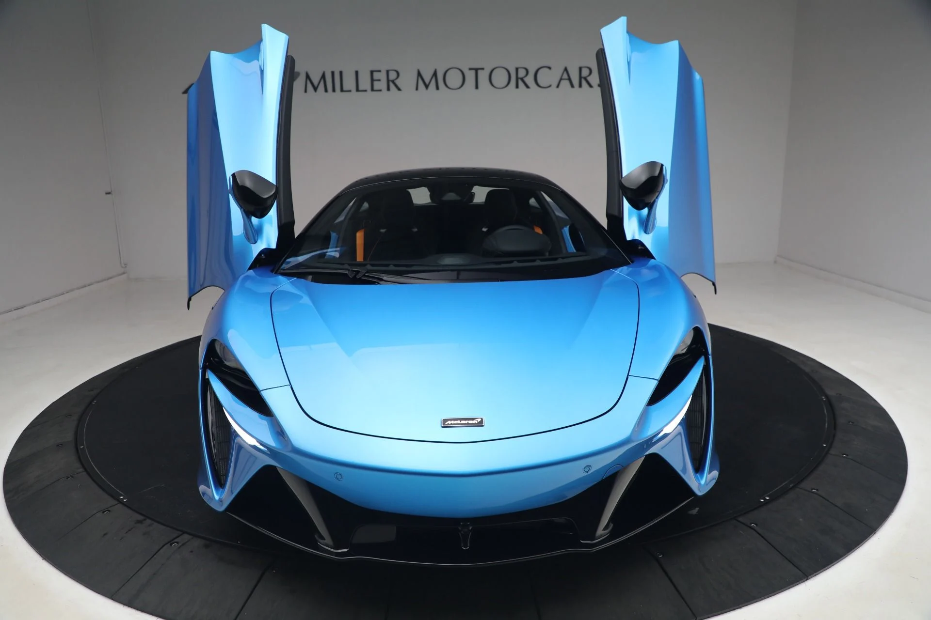 mph033_4282709933_Used_2023_Mc_Laren_Artura_Tech_Lux_357a1432a8