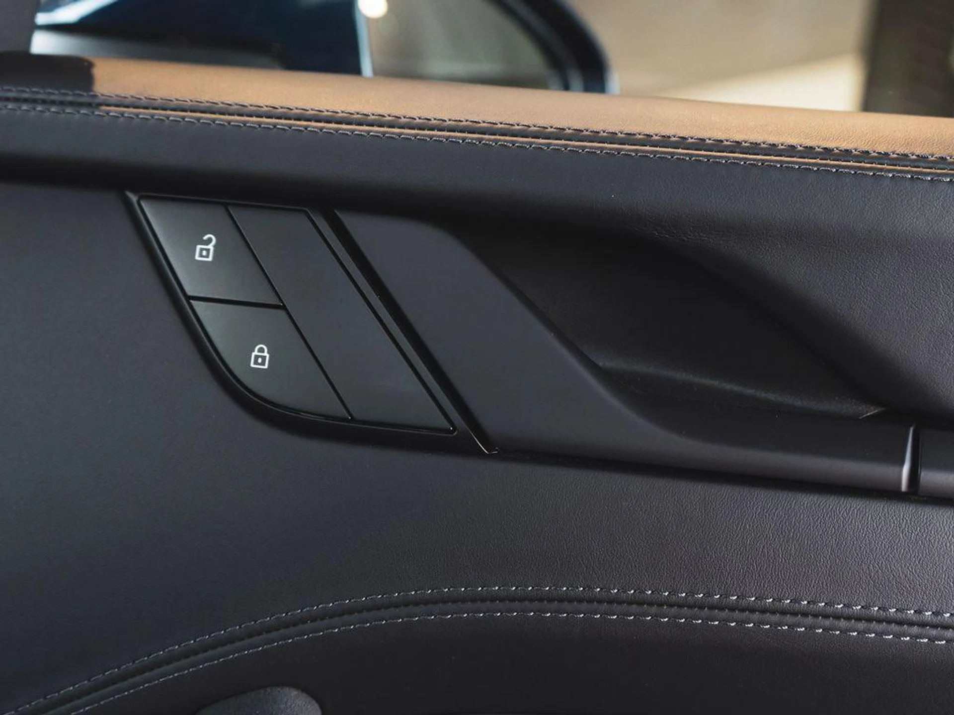 mph033_42863899_jw_H1j_V_b_I_kf96_Gv4p6n_Qn_Kl_QT_4_9027a81ce2