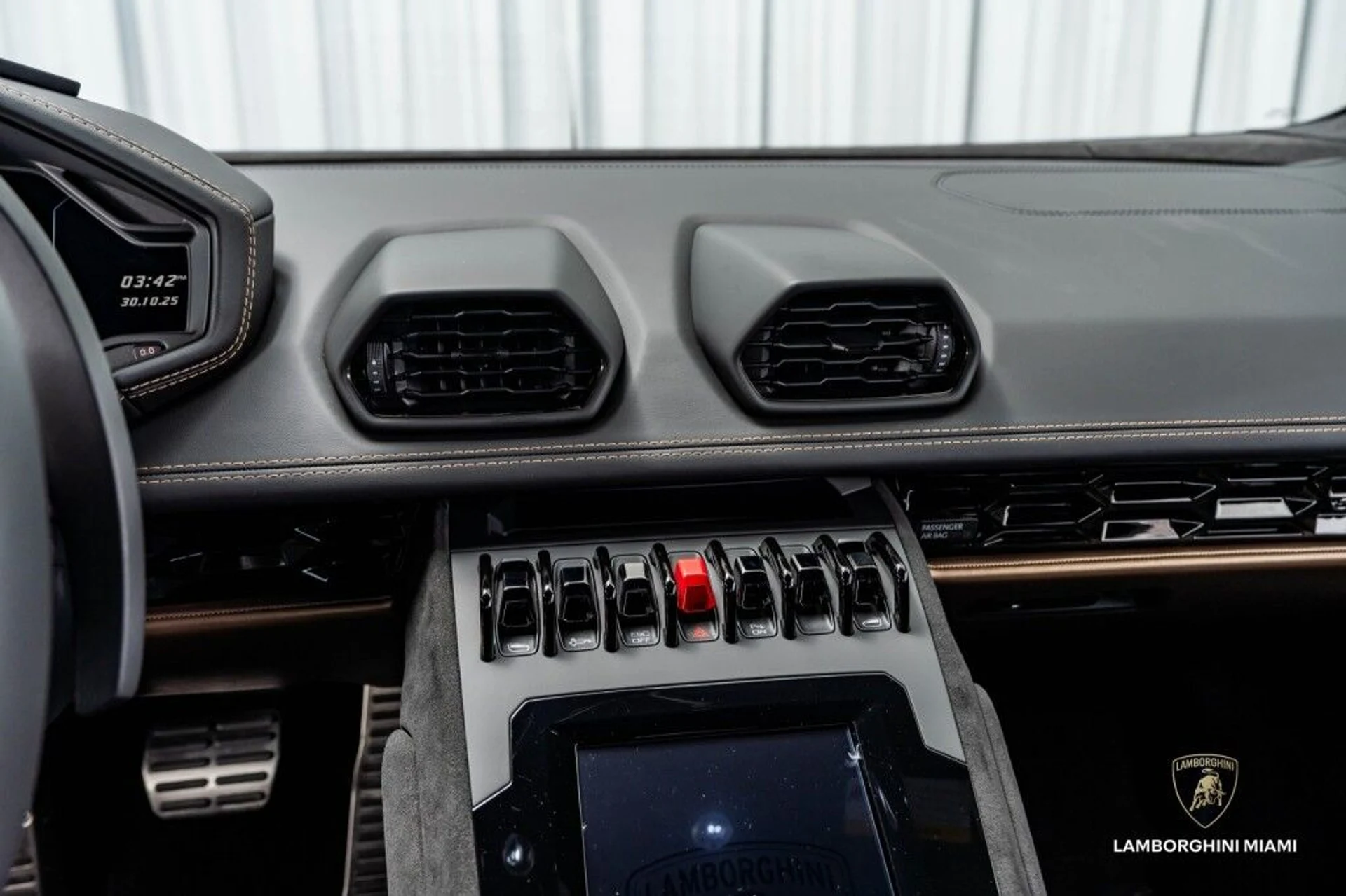 mph033_4290385469_68bedb073596445feaeffeb4e302a2e1_2135eb65ee