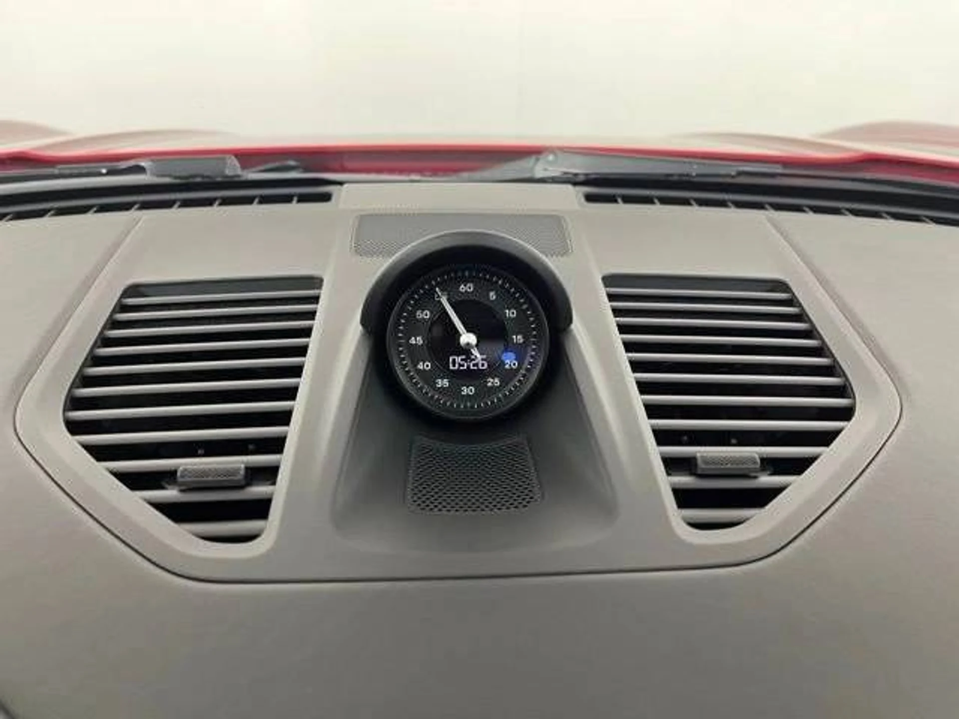 mph033_436032608_a8d9a1bd2f97931cd3efb955054d308bx_bd77458fed