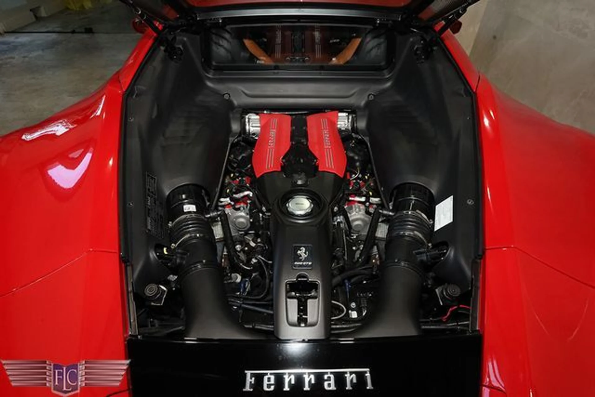 mph033_450028933_used_2018_ferrari_488_gtb_coupe_9689_23040526_37_640_c8644cbc89