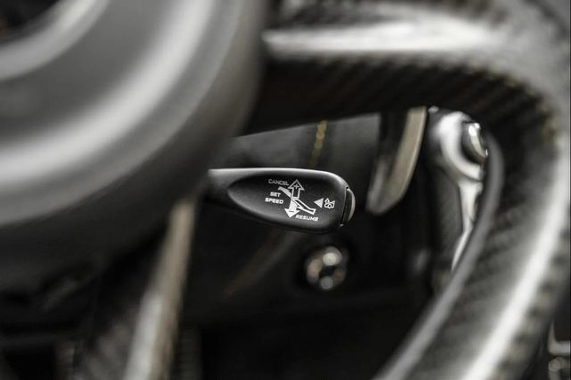 mph033_463525039_I_Ur_Ep8_Utl_H_We_S_Rzs_Ky_I_Bgy214c_Q_27a6034813