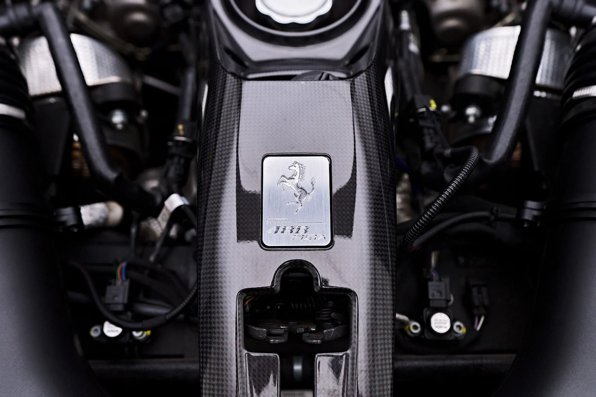 mph033_466773910_Used_2020_Ferrari_488_Pista_Base_1749062519_1606e9d52e