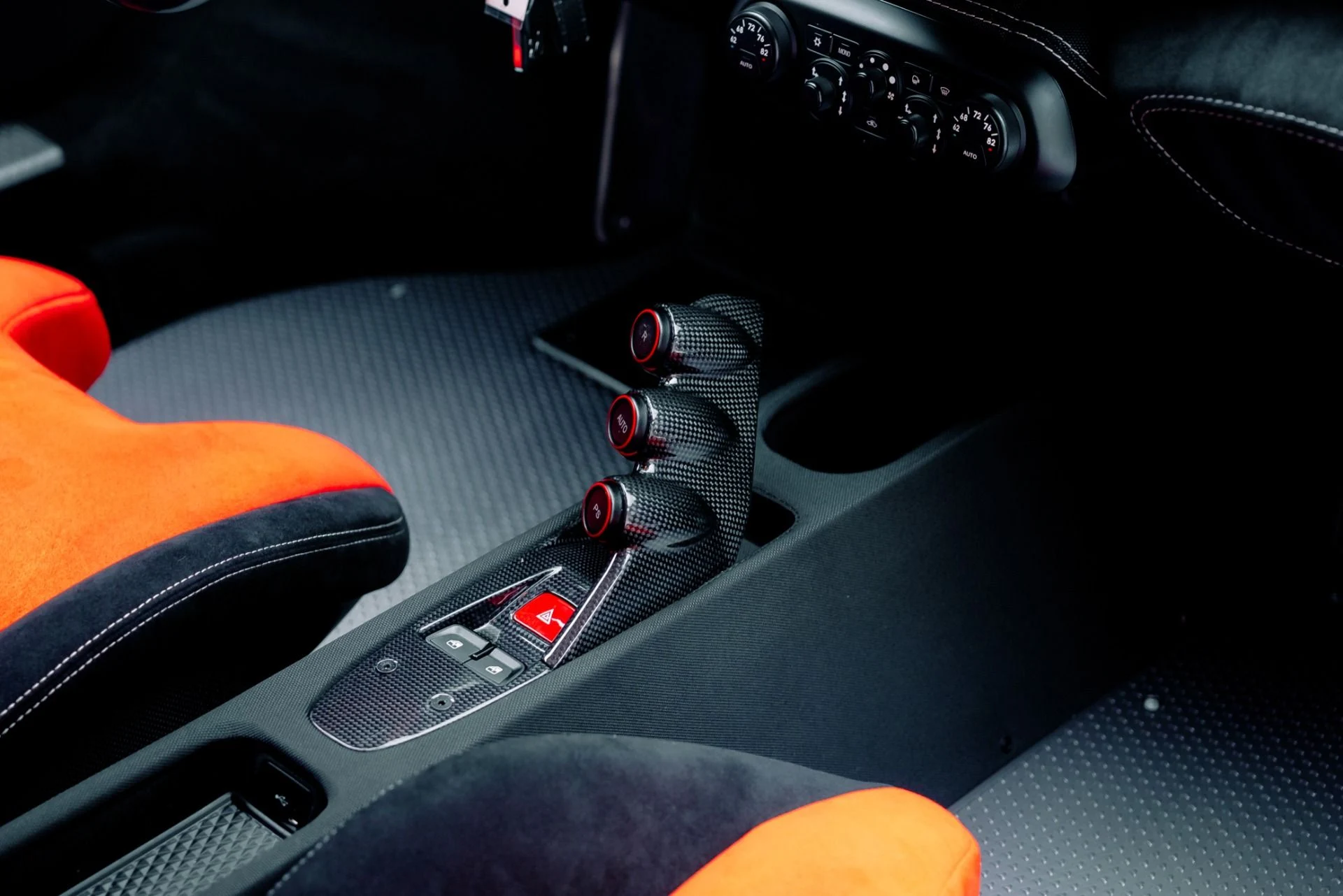 mph033_477112601_Used_2015_Ferrari_458_Speciale_1764610550_efefdf3cf1