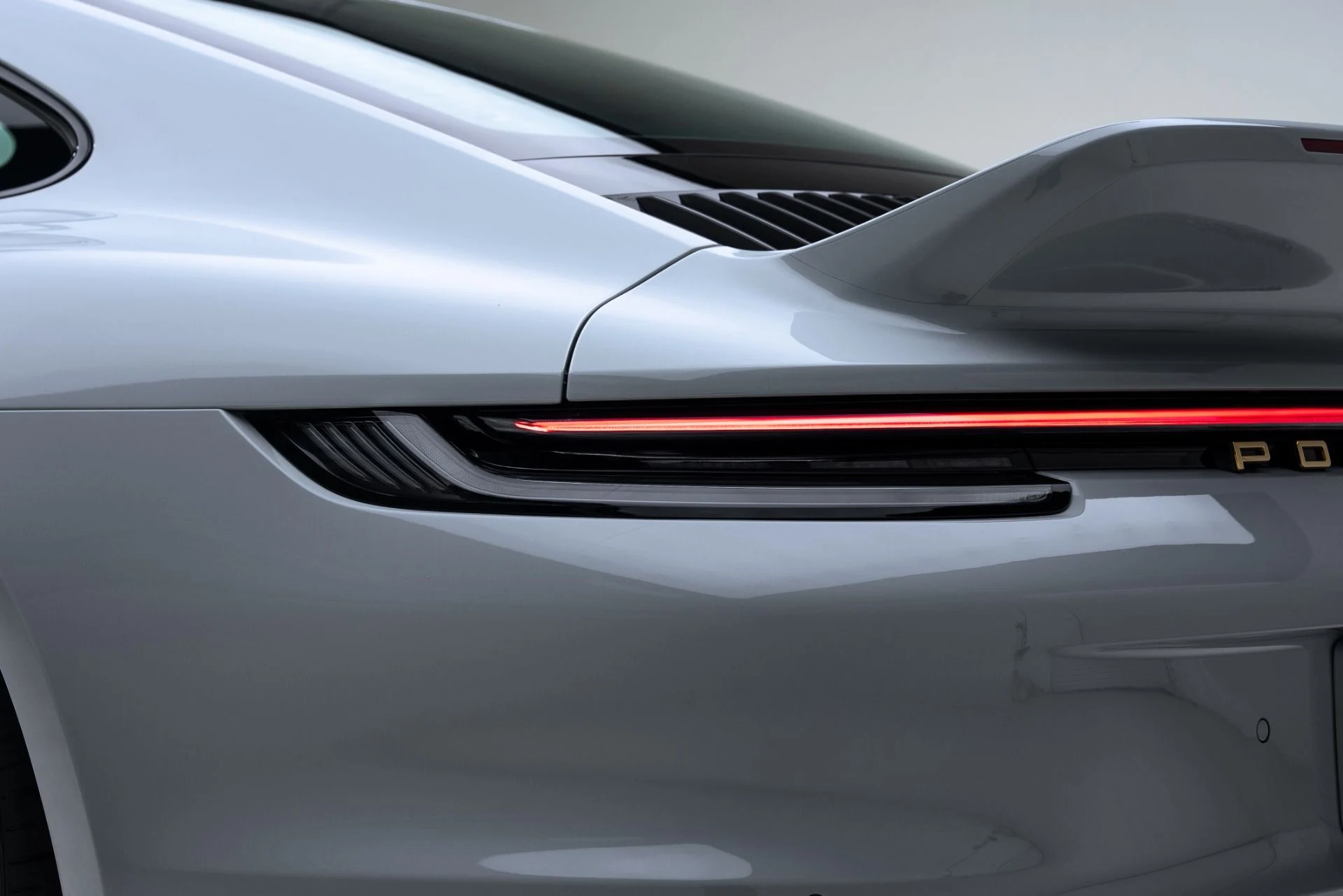 mph033_488469920_Used_2023_Porsche_911_Sport_Classic_1774647065_df07ec7530