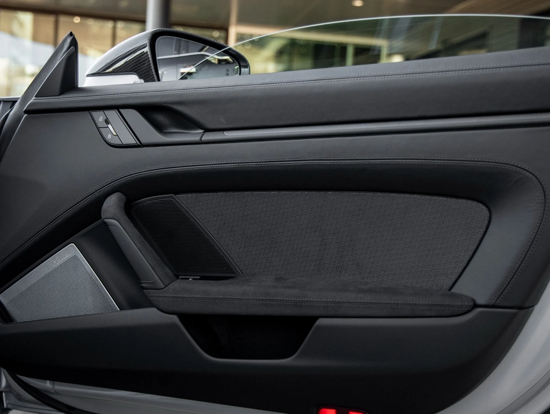 mph033_49002954_34_585b9acfd1