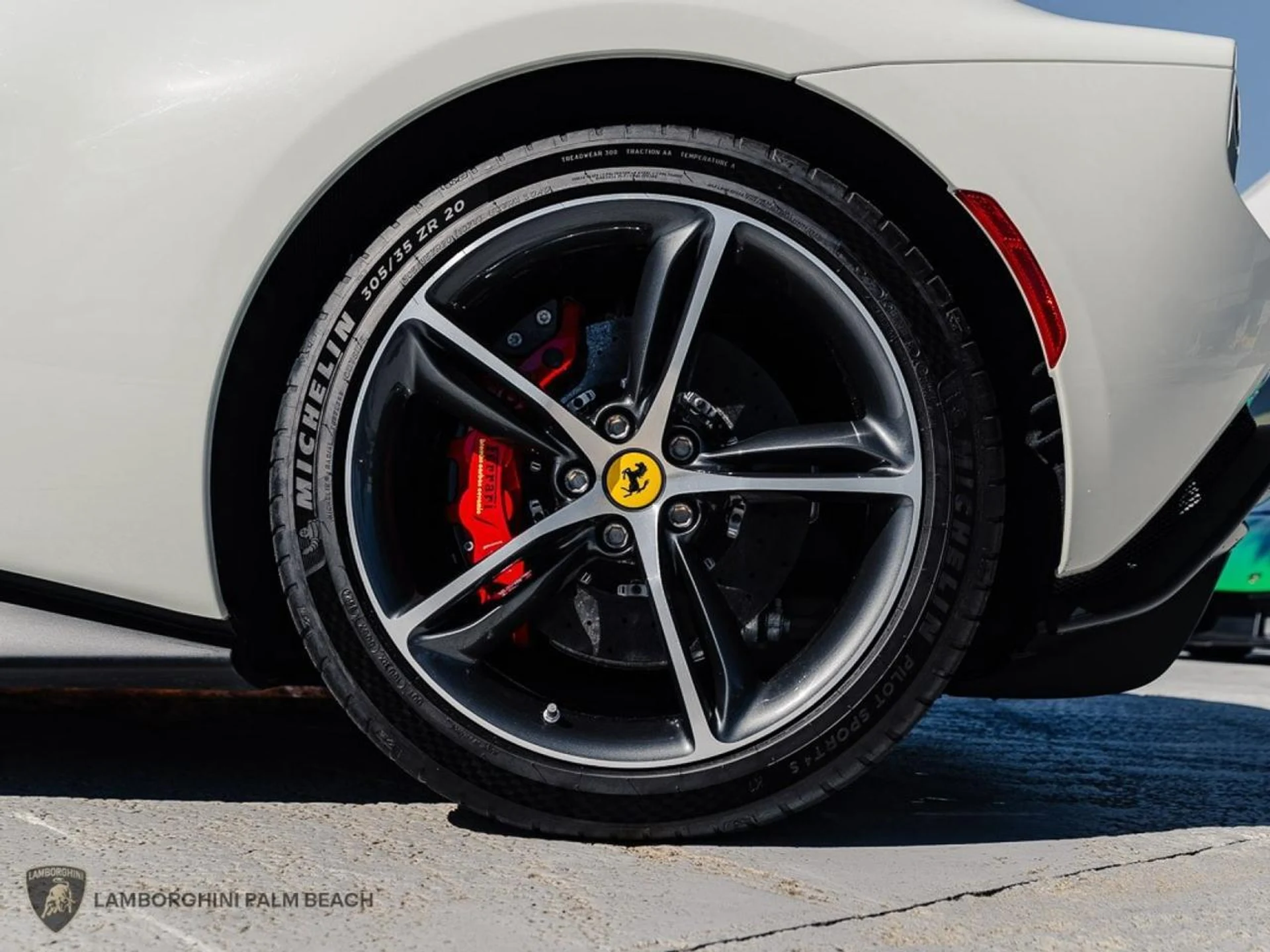 mph033_490065543_2d7c84f6aa77ece57ef07083a56bc012_e6387a9426