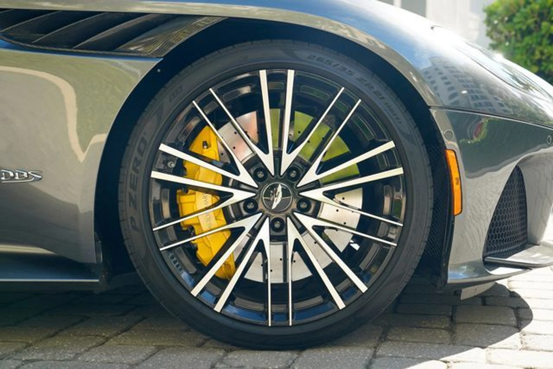 mph033_49023648_22957582_34_07e6a45cbc