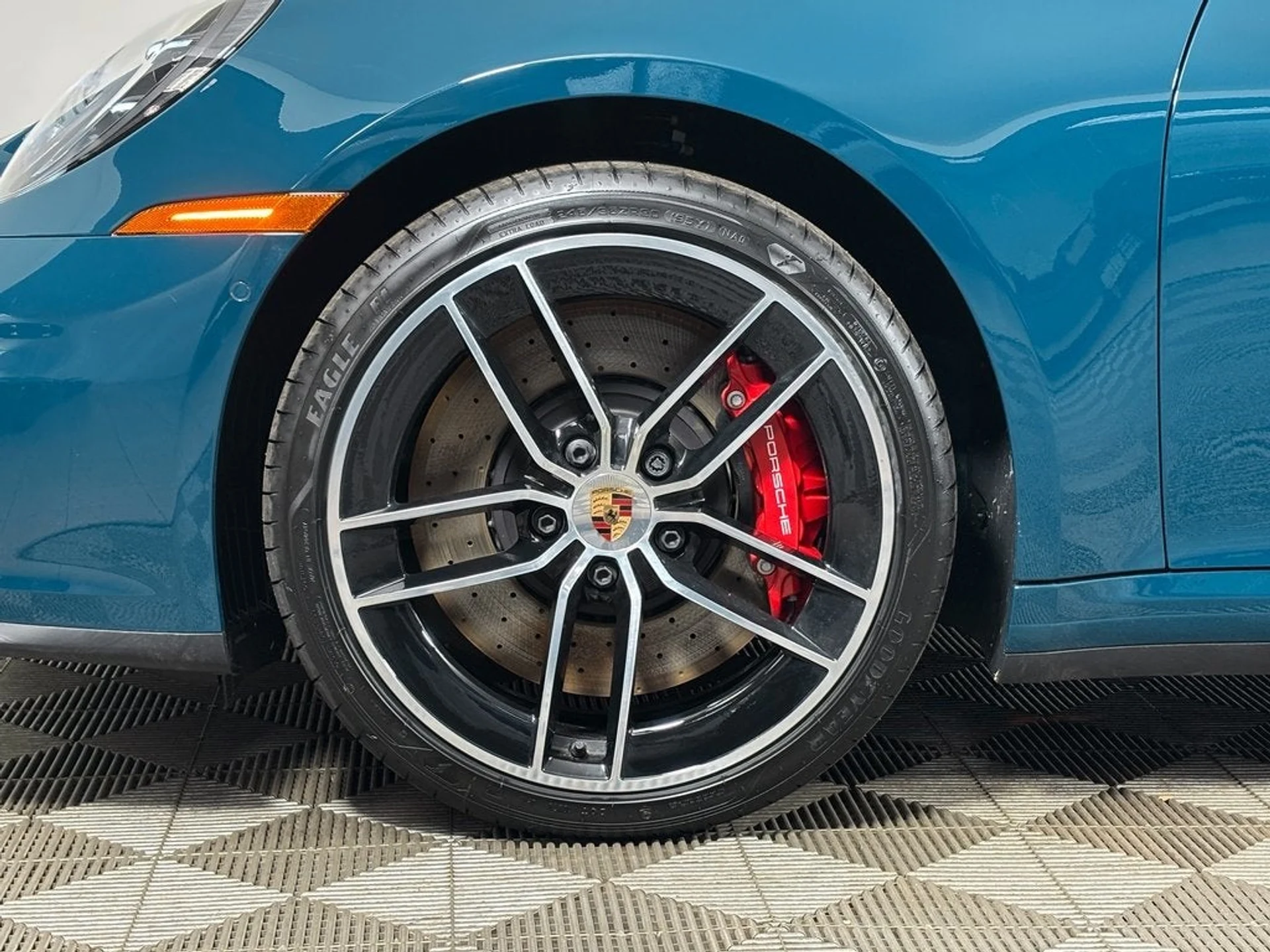 mph033_49724864_34_2228fa91af