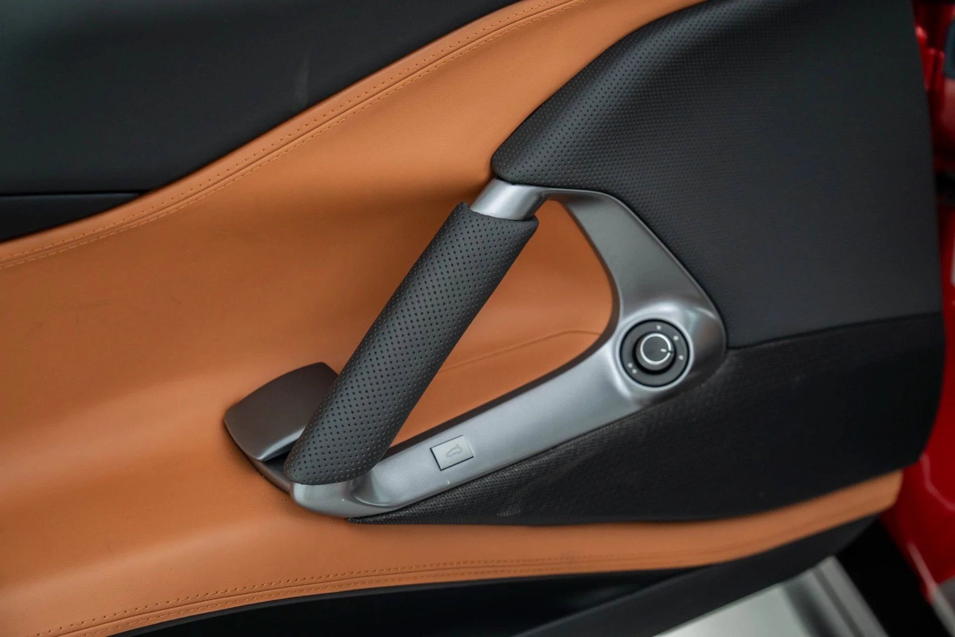 mph033_501687536_Used_2019_Ferrari_812_Superfast_1774387535_ac9066afd1