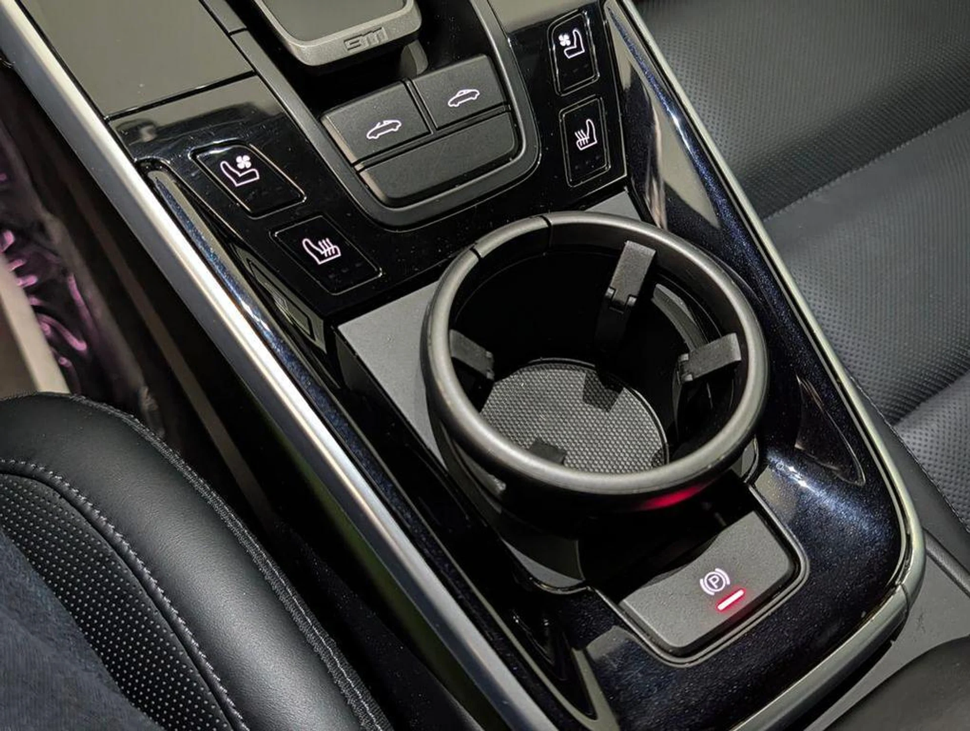 mph033_502948765_mdb_D_Mm_Iz_B59_T_Cj_ULBUS_2rw_ZZSU_97a918b399