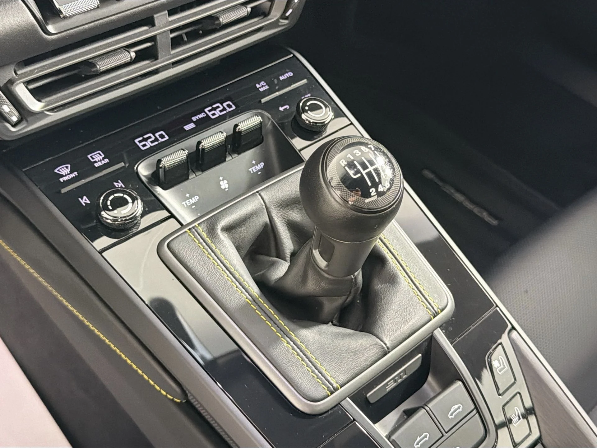 mph033_505898618_35e1b4b93ad9ee56b0394d1f88abd1ea_f9207eef0f