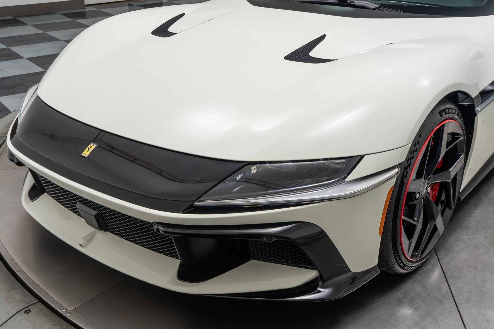 mph033_507516384_Used_2025_Ferrari_12_Cilindri_1762195923_d4054a3482