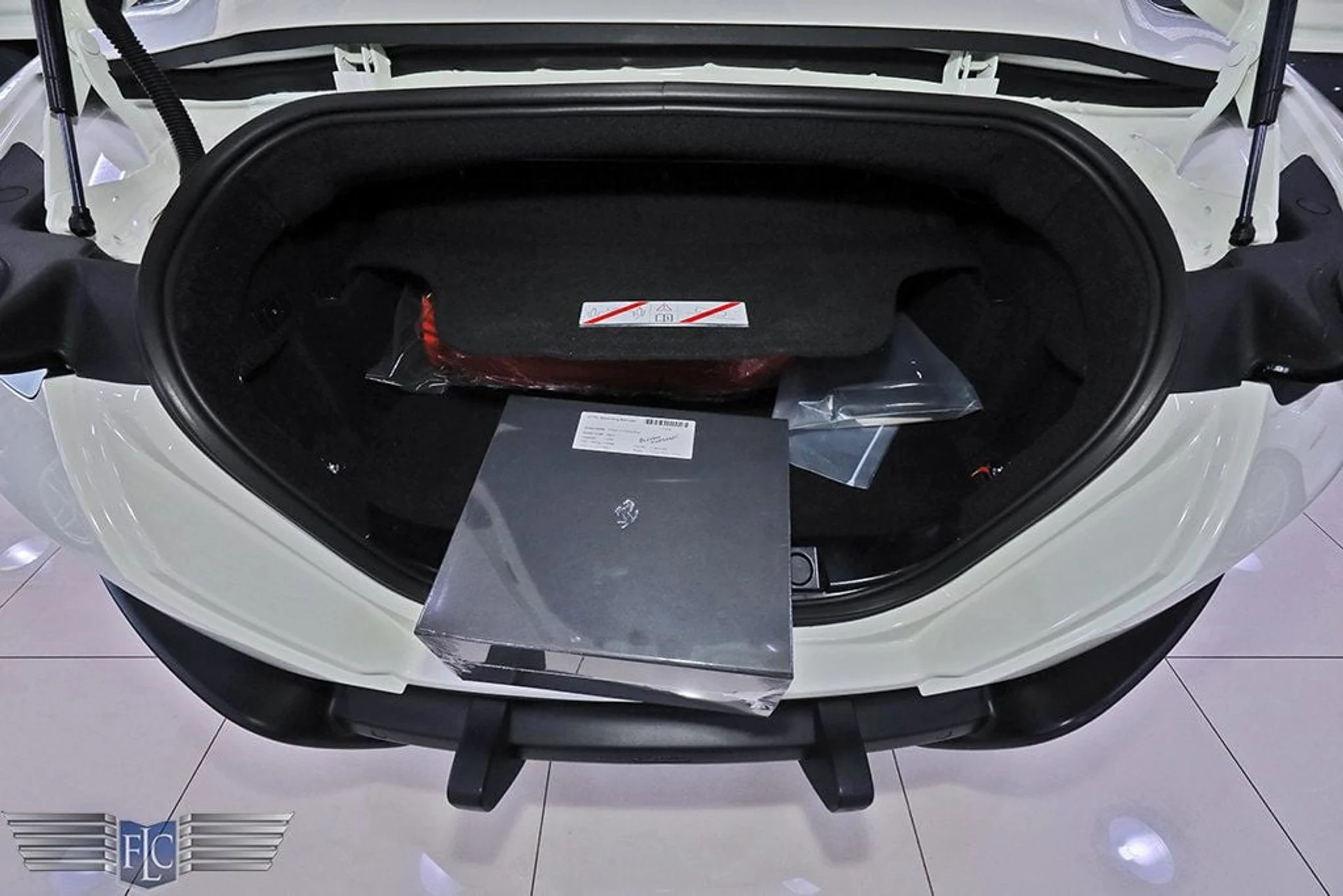 mph033_525279027_used_2025_ferrari_roma_spider_convertible_6305_22870427_34_1024_ea46e0e525