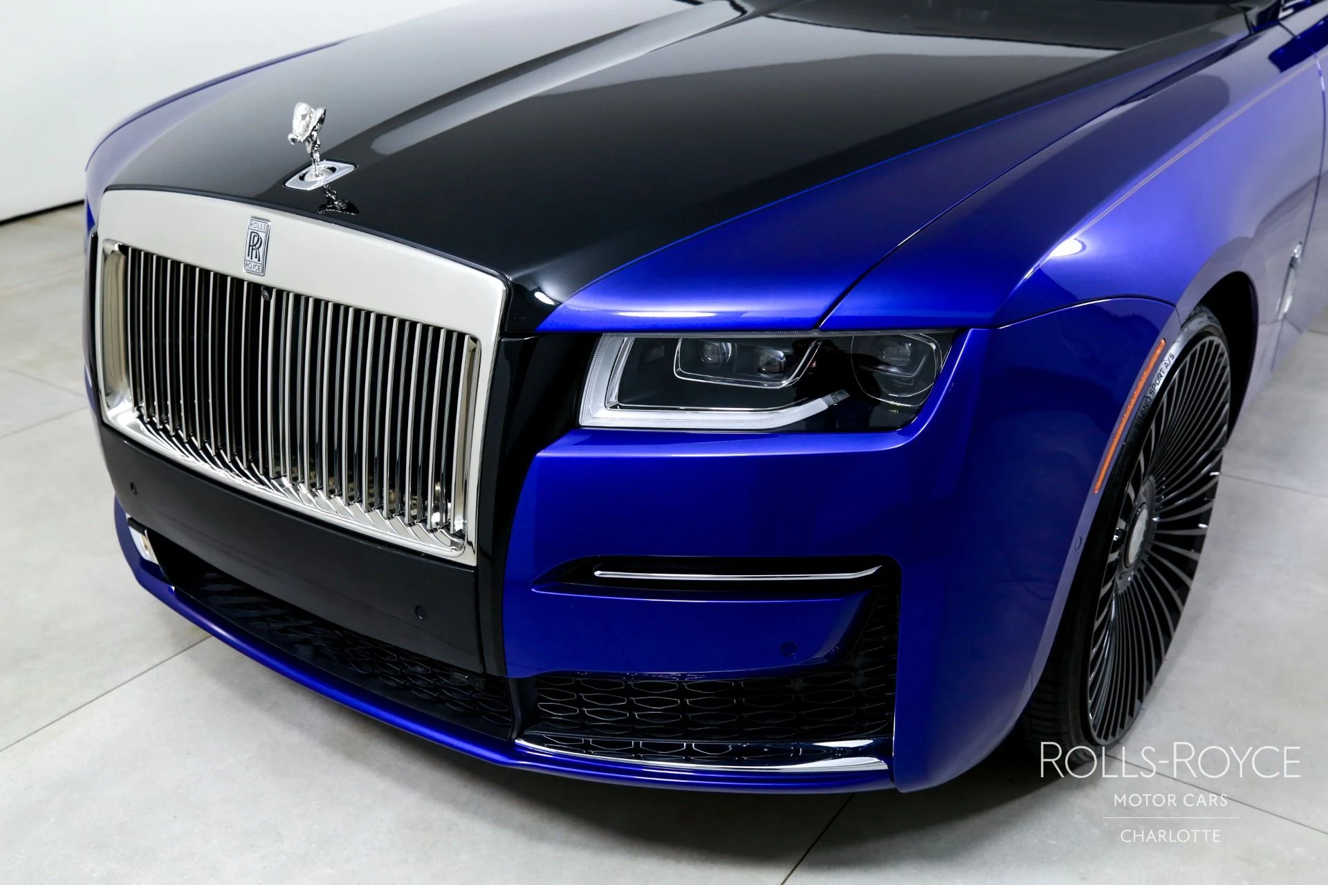 mph033_525545189_Used_2022_Rolls_Royce_Ghost_1751579647_ff719e2947