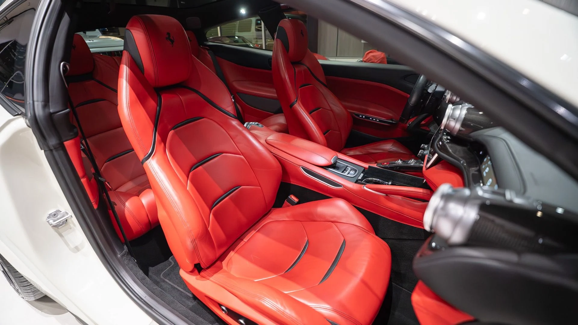 mph033_530685986_13267_p34_l_fe2b5b6281