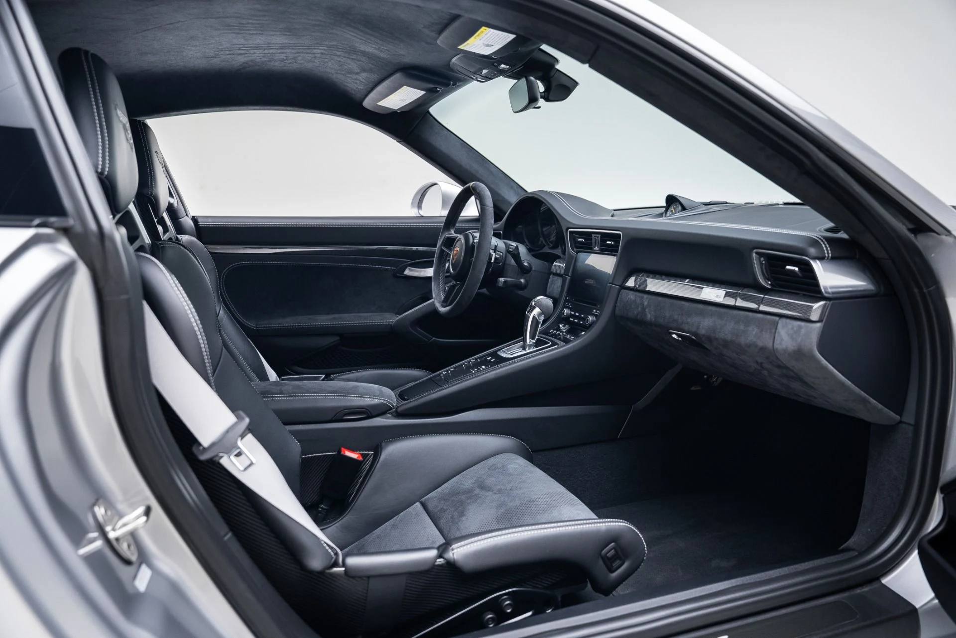 mph033_53965695_Used_2019_Porsche_911_GT_3_RS_1764709562_455046fbc7