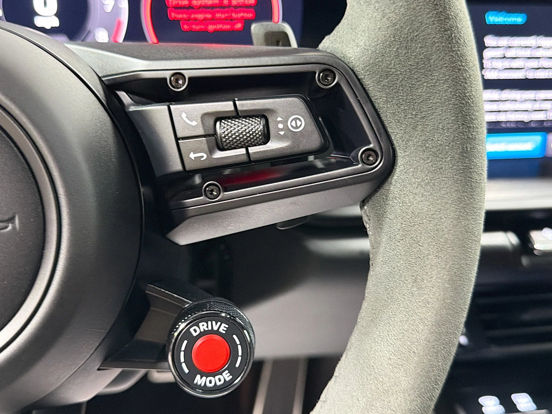 mph033_546248652_d45fb01f9516870e107ea67c51e6dd95_c6ef028af0