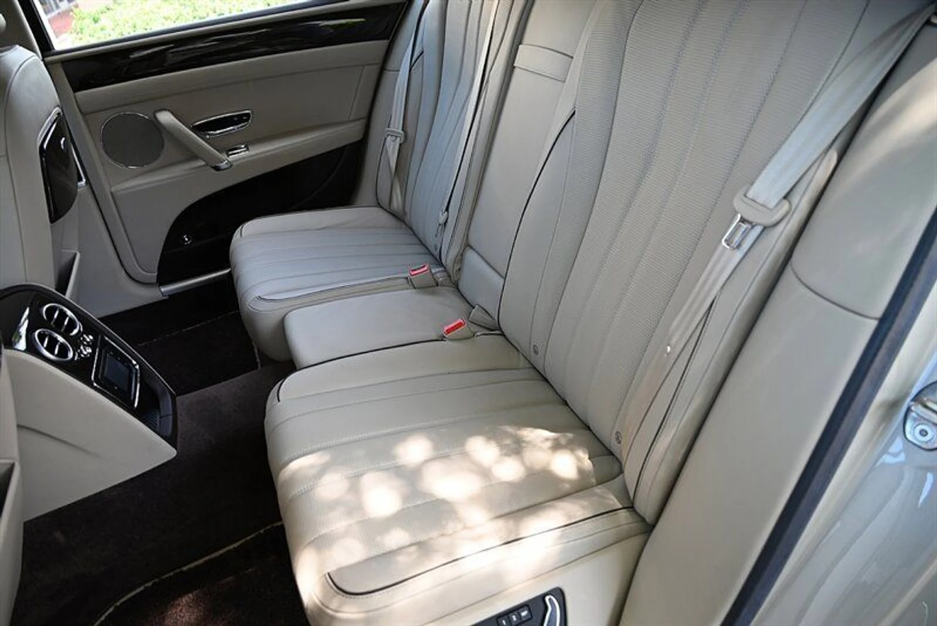 mph033_547257769_0c433461b7_800_640a87bdc8