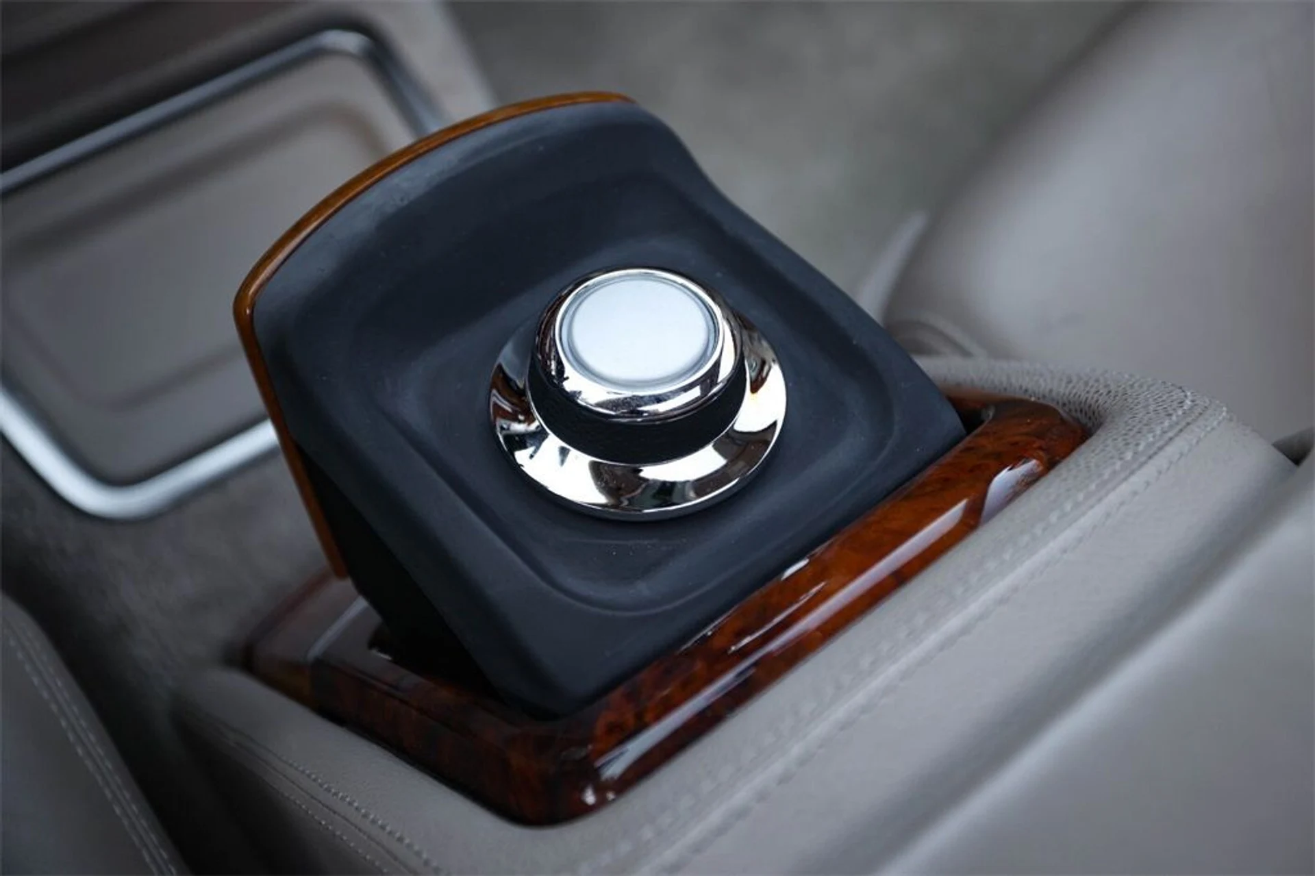 mph033_547471061_1a42b96bbf796628c4fe82bf74fb0b22_bcece075a3