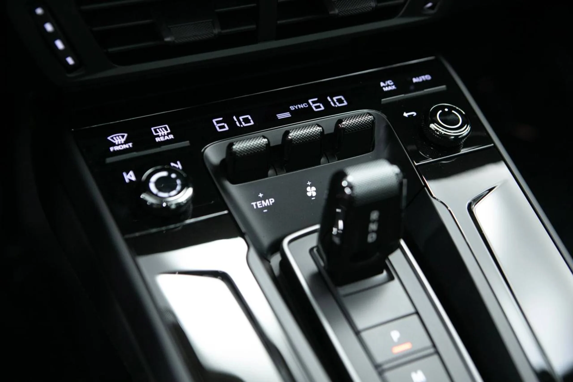 mph033_552380031_b43106dca09b8b3ecdd486952323114cx_04b037334f