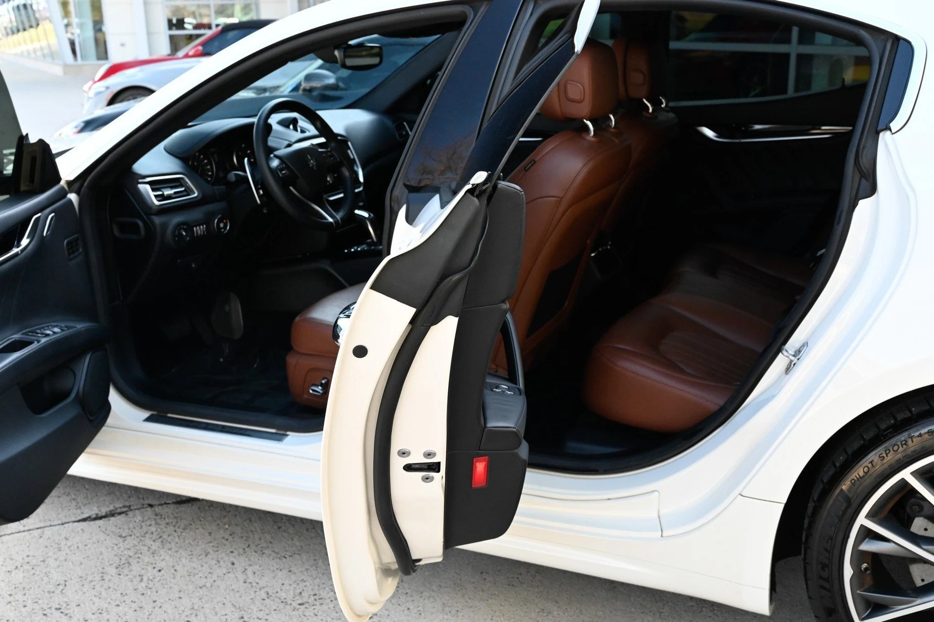 mph033_554766974_dd1161f9c2804b37bdd2e45069a49a1f_577f7b0379