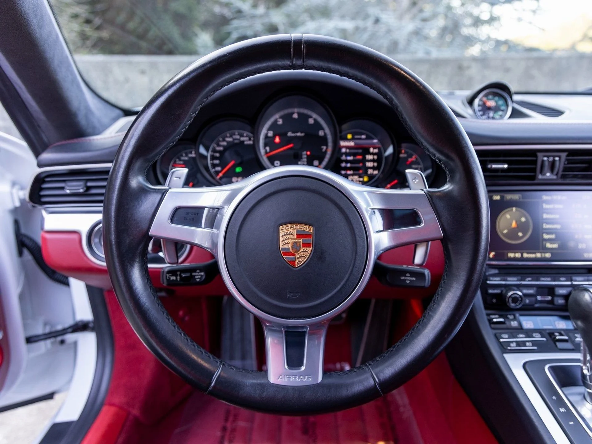 mph033_556824937_34_9876753181