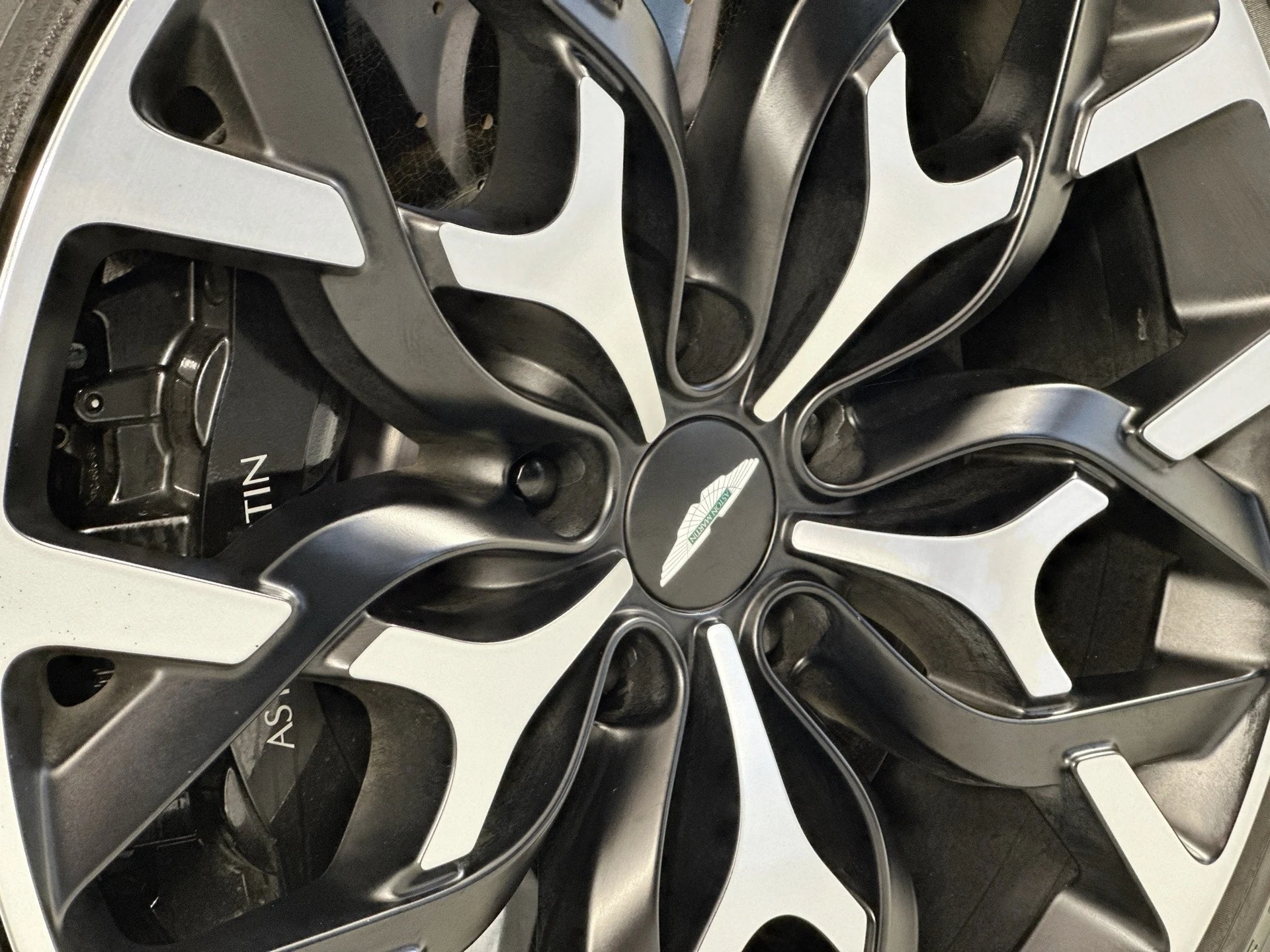 mph033_558352973_34_dbc39f7081