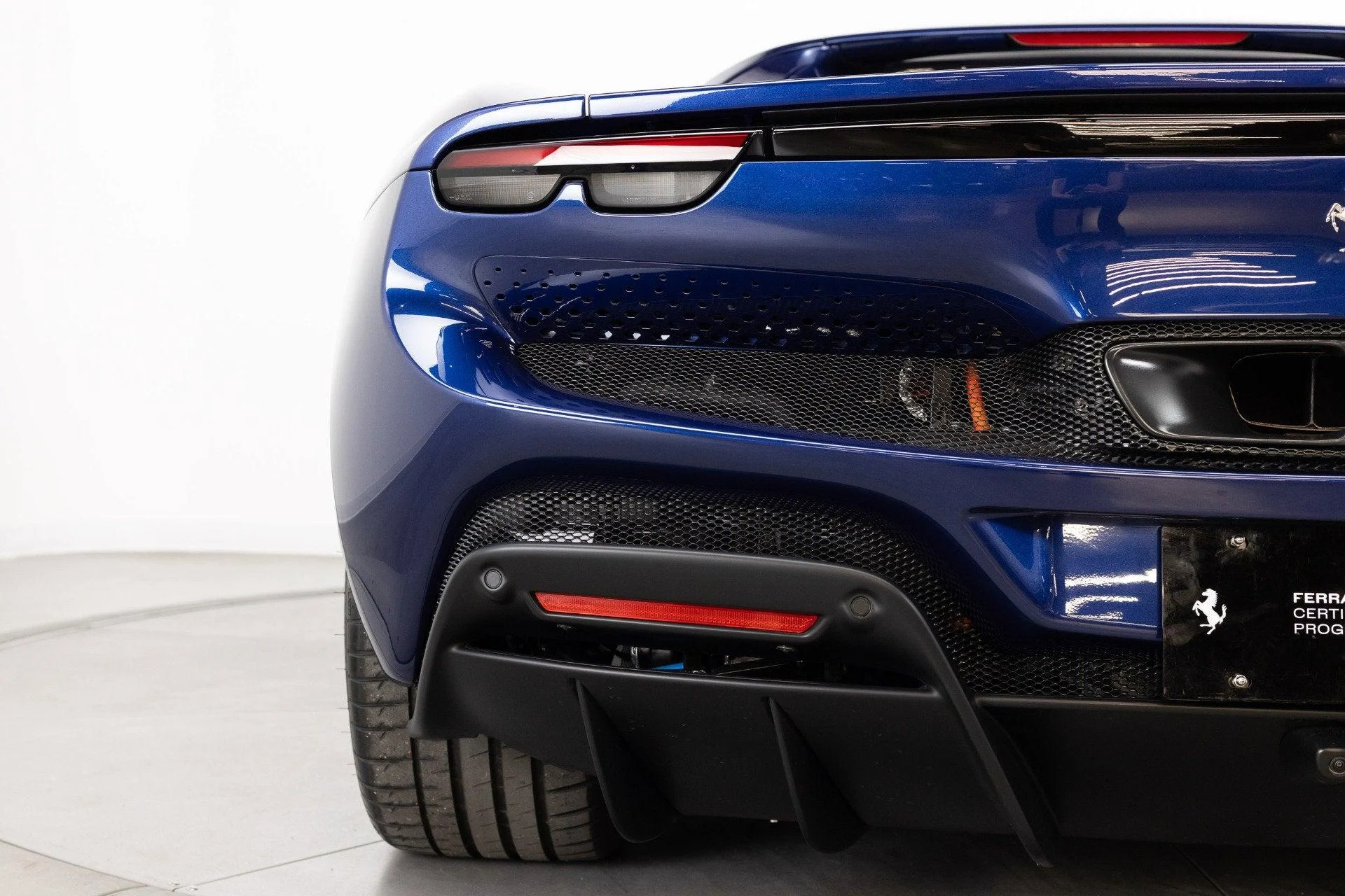 mph033_570177552_Used_2025_Ferrari_296_GTB_1777349733_9b087fe04f