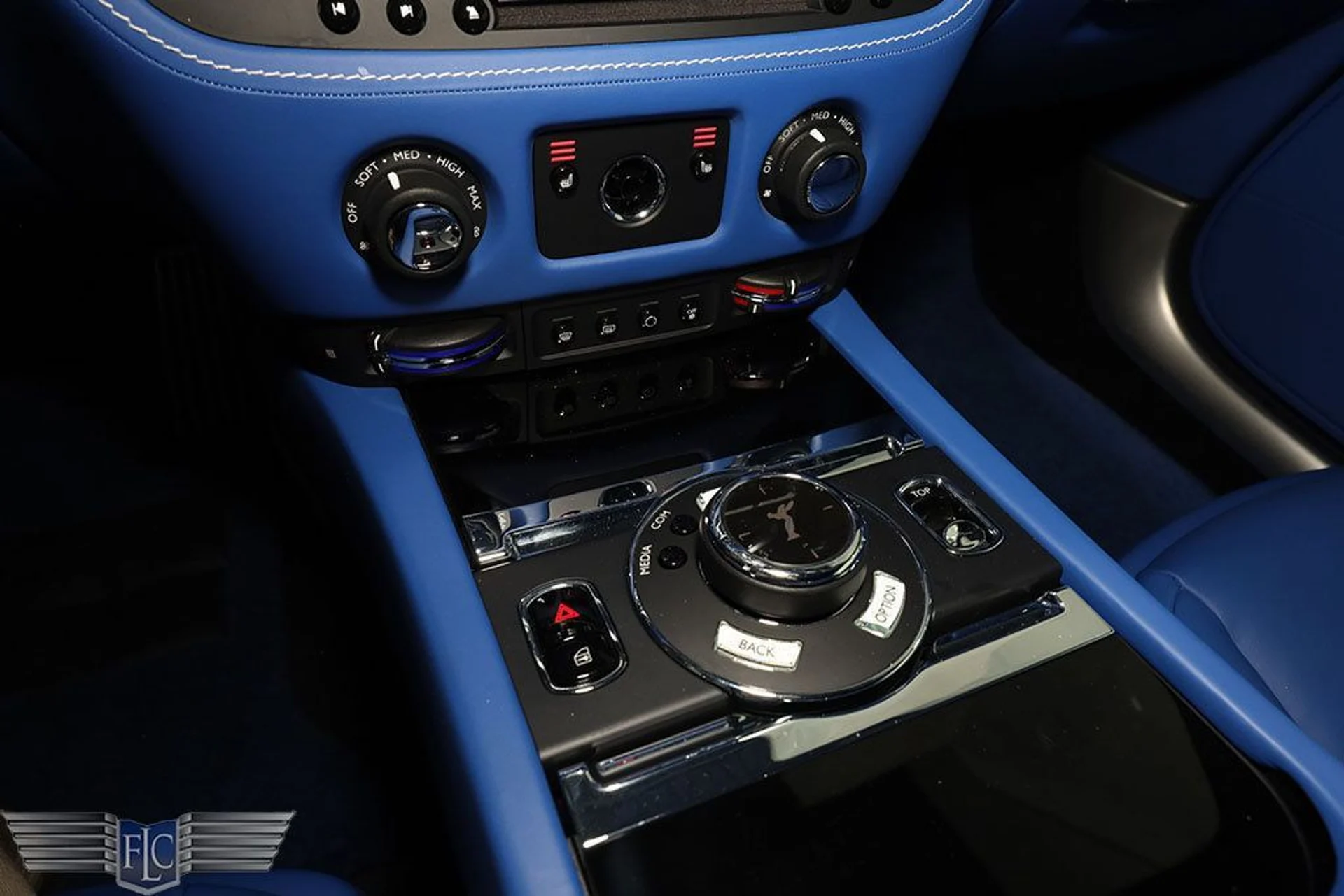 mph033_570606250_used_2020_rolls_royce_dawn_convertible_9689_22662057_34_1024_eb51a5eecf