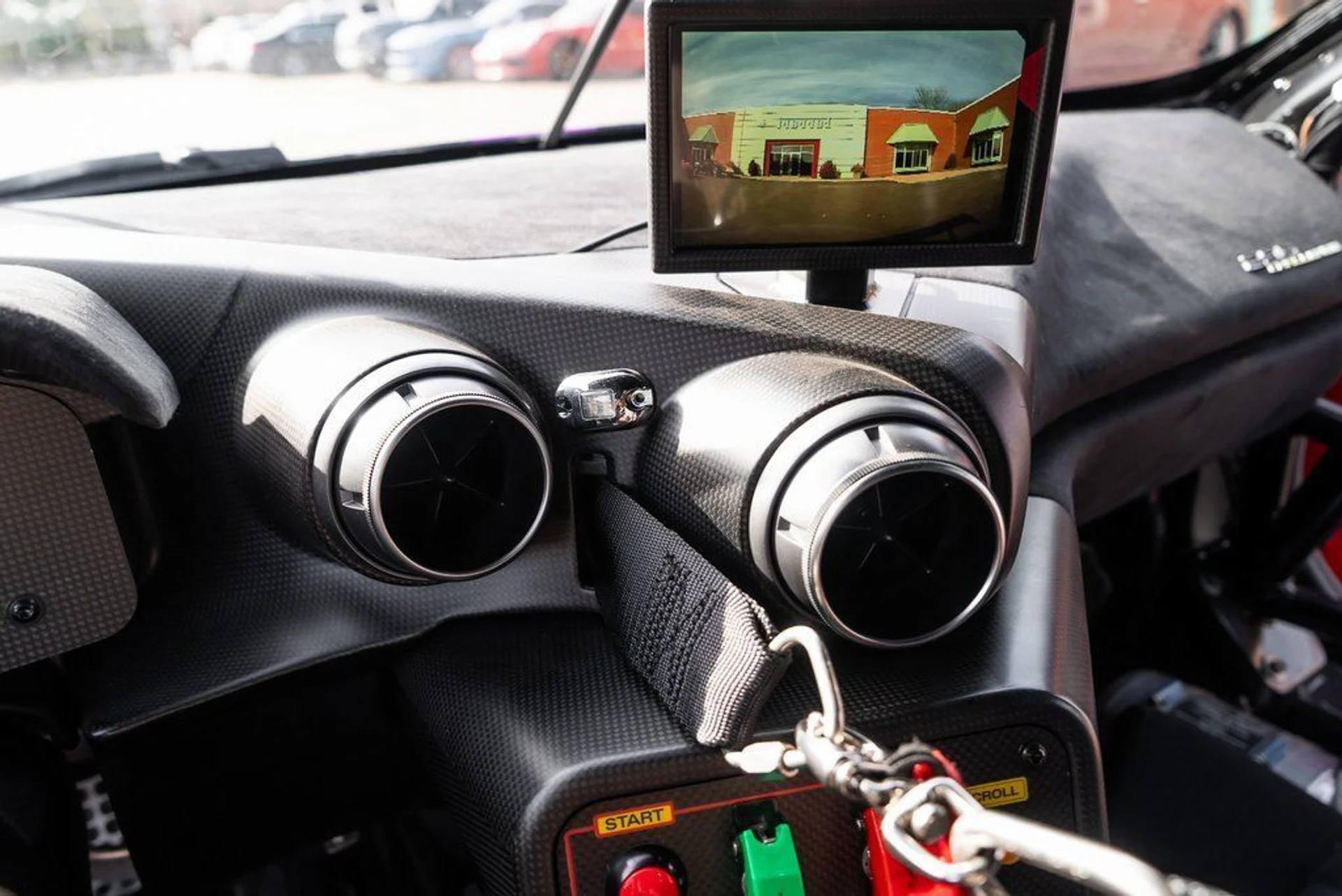 mph033_573470178_2825f2bb9ff4df91b88cc28ae0111cc4_b3c1785871