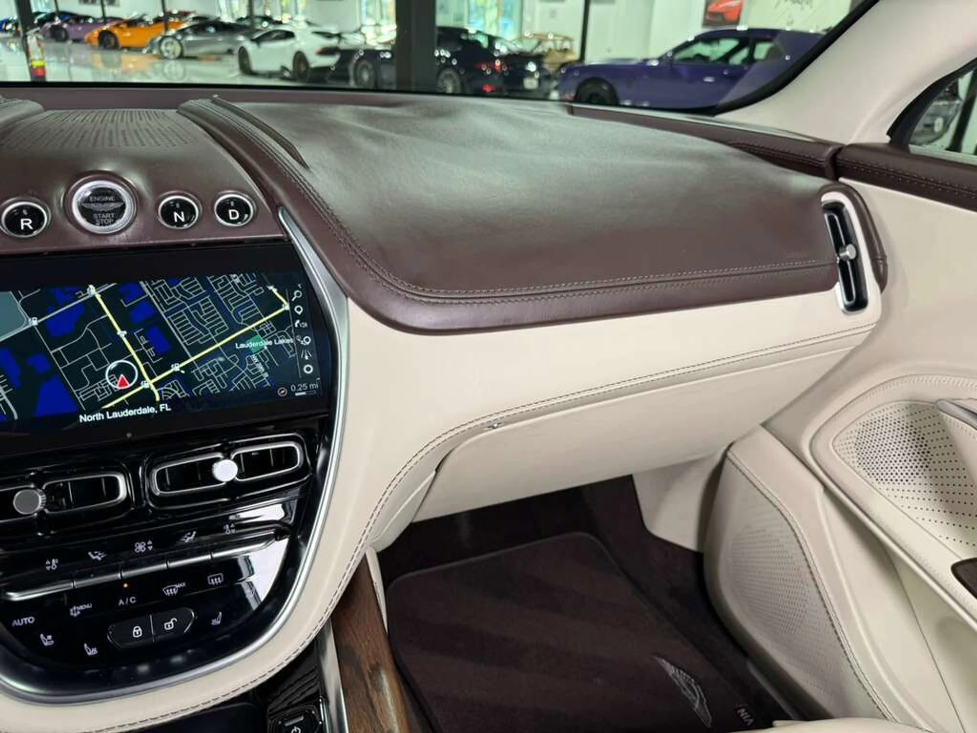 mph033_582252714_67f2a57c581fe6596d68ccf73c8fc9d6_5d75792711