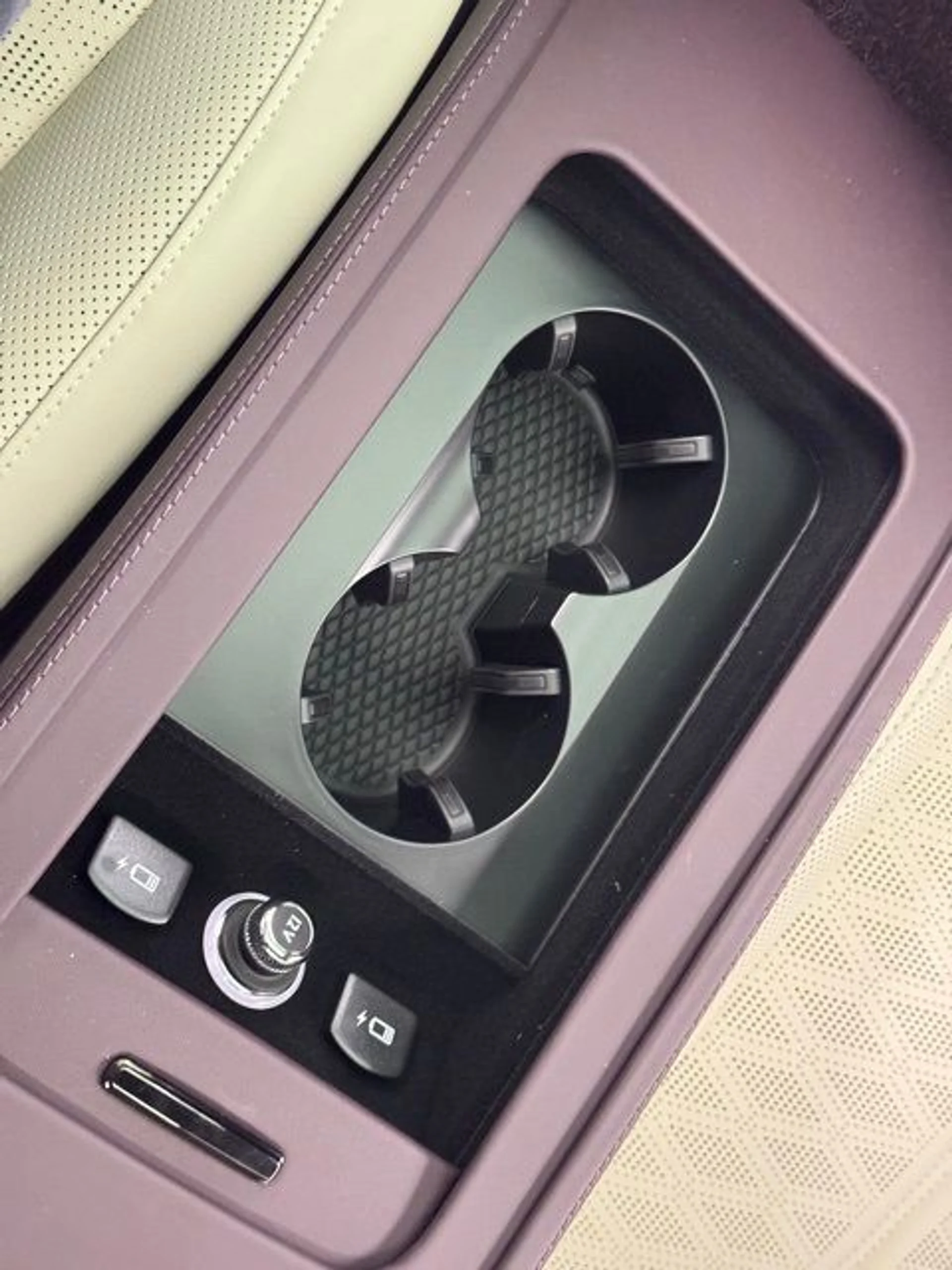 mph033_583131010_op29nrgof0isrln4e890e2f8jn3r_1b11474e1b