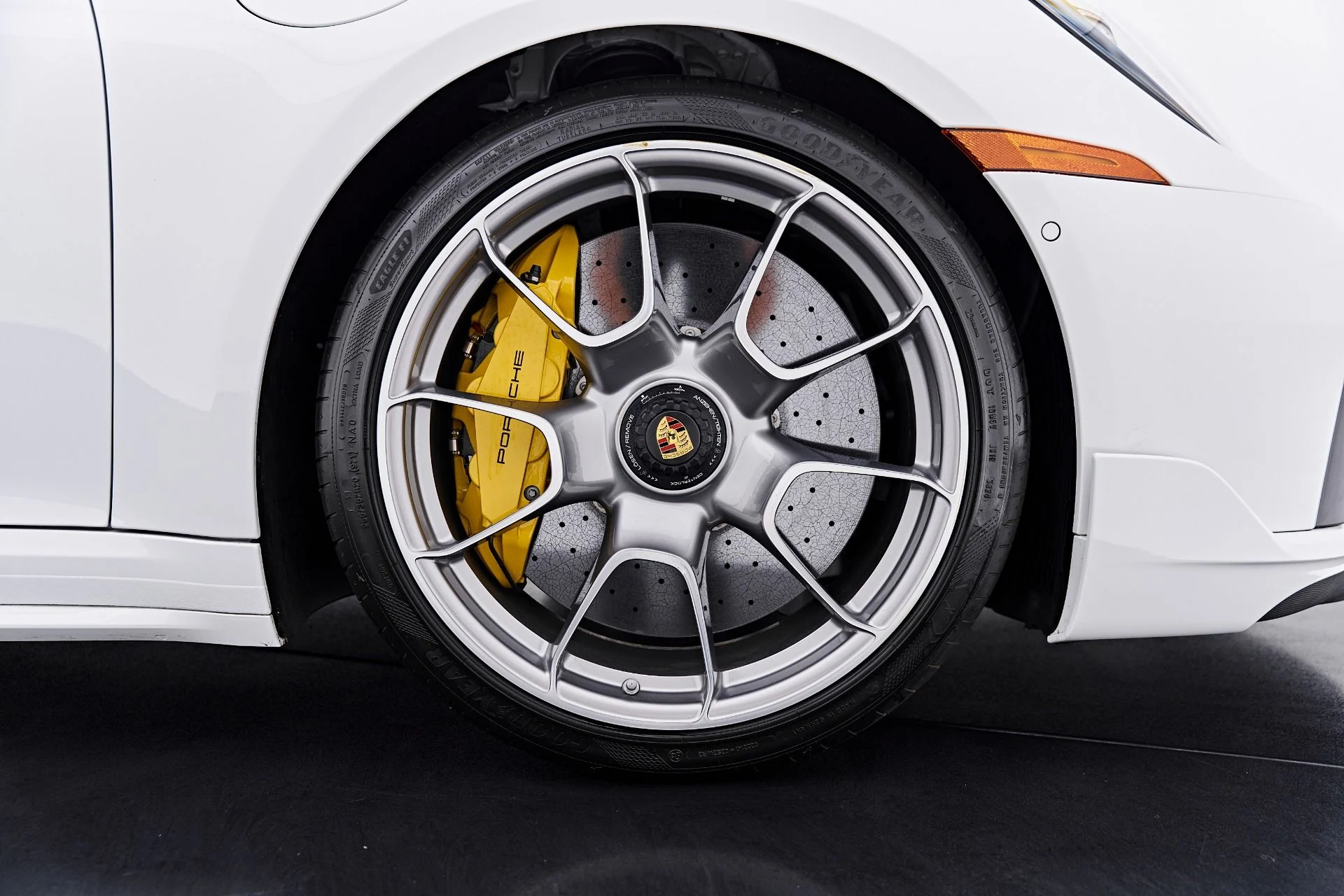 mph033_587021645_Used_2025_Porsche_911_Turbo_S_1788486942_bf413da5e8